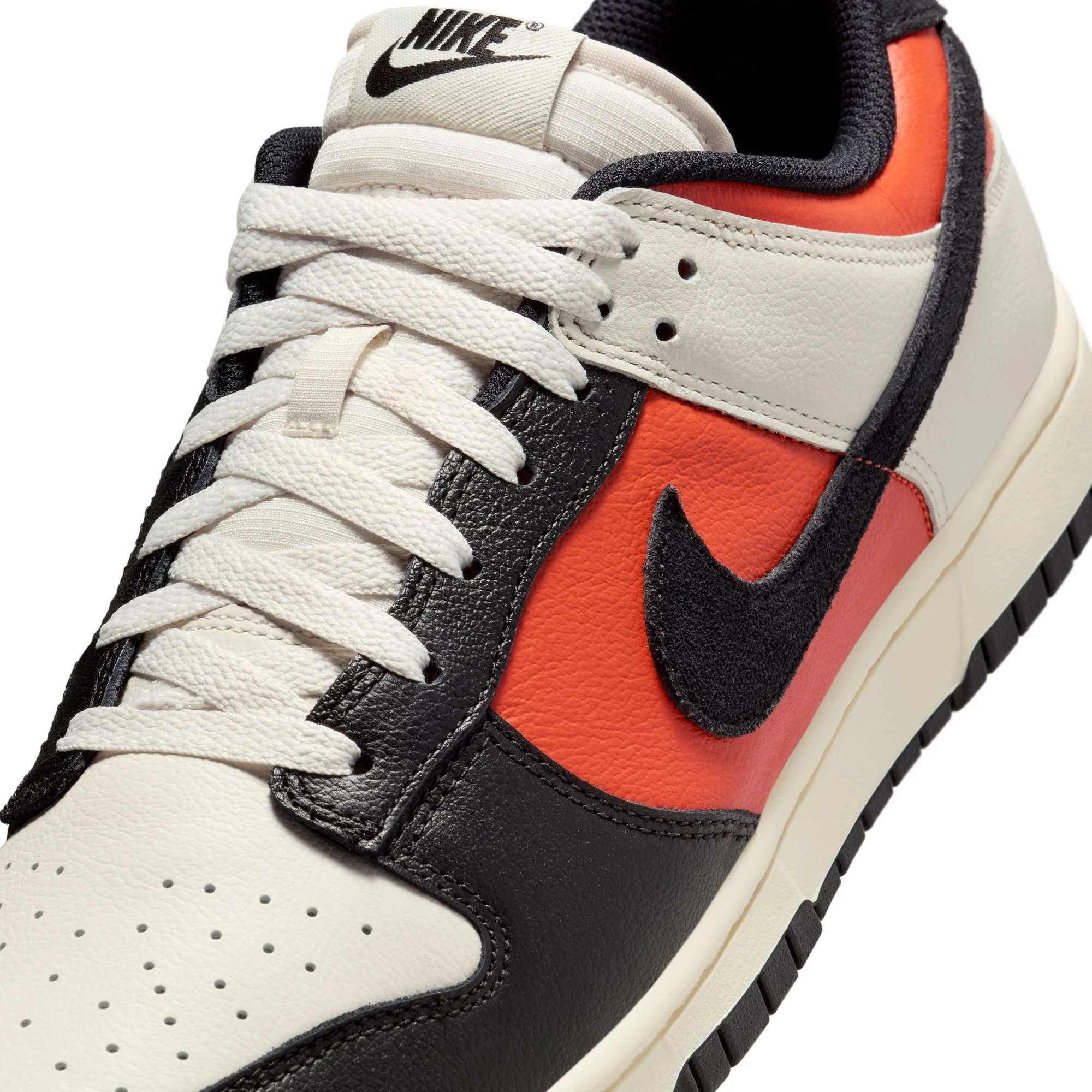 Nike Mens Dunk Low Retro Shoes - Image 4