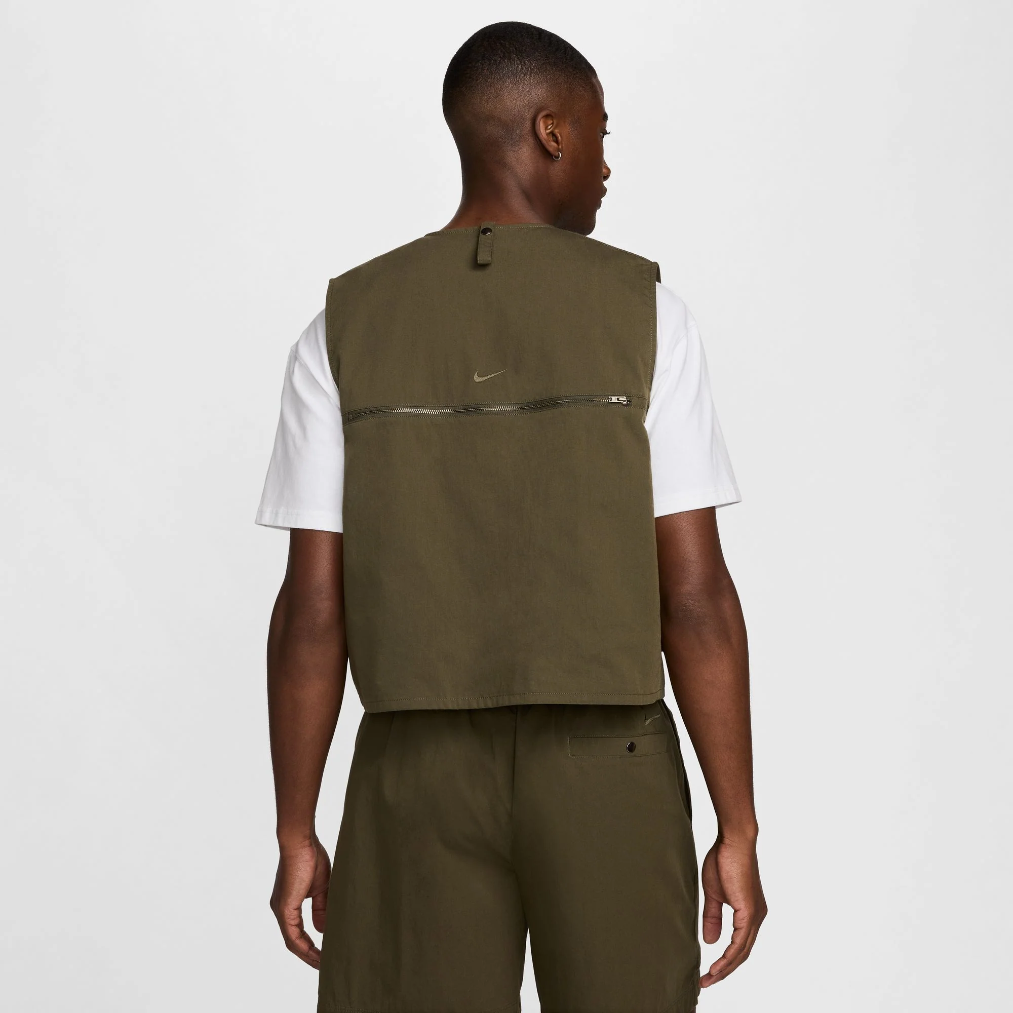 Nike Life Mens Utility Vest - Image 3