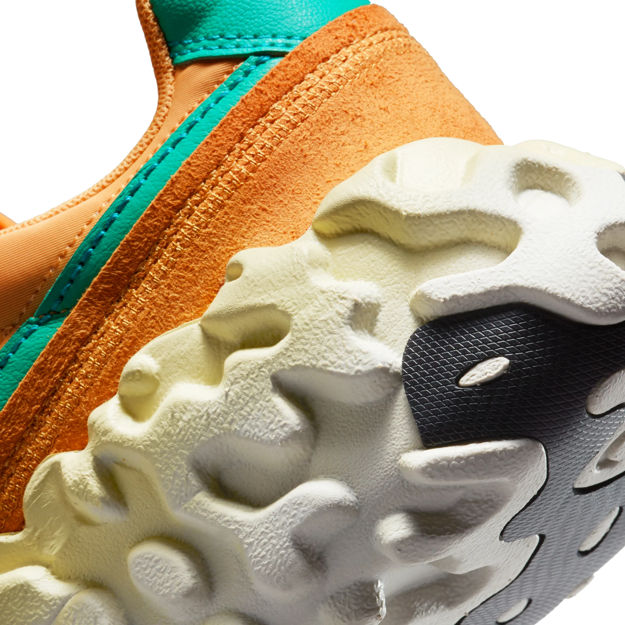 Nike Mens Overbreak SP Shoes 'Pollen Rise' - Image 4
