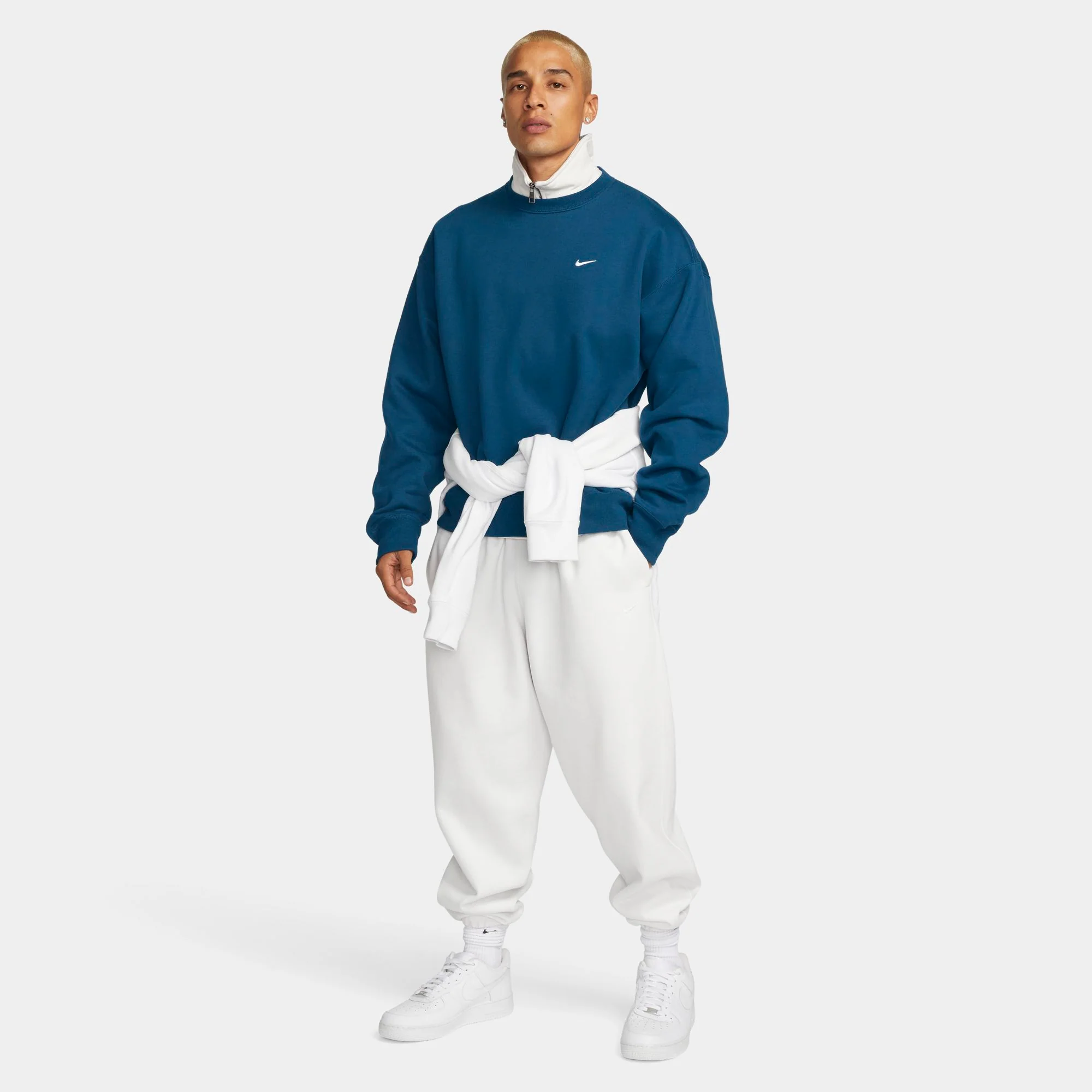 Nike Mens Solo Swoosh Fleece Crew - Image 2