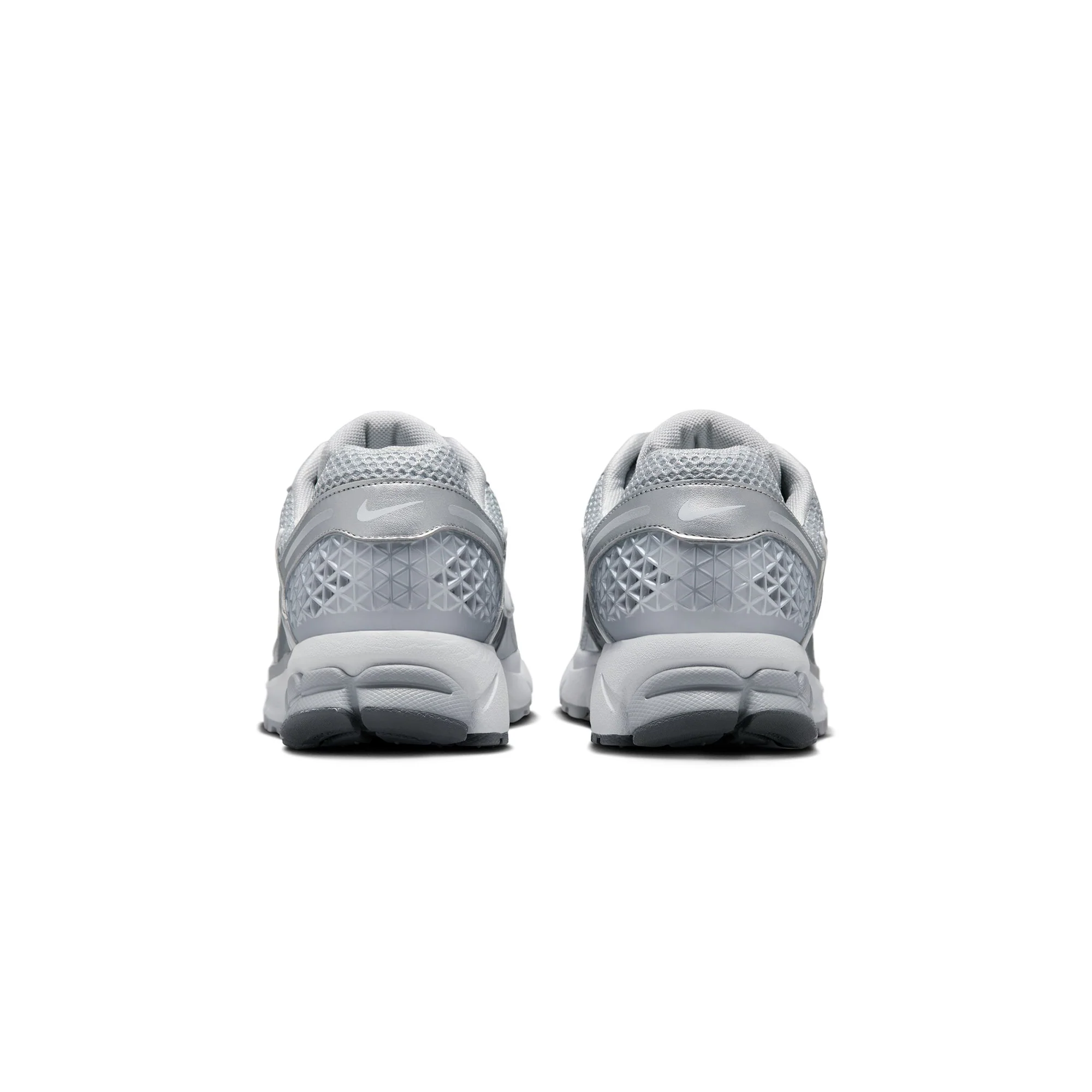 Nike Mens Zoom Vomero 5 Shoes - Image 3