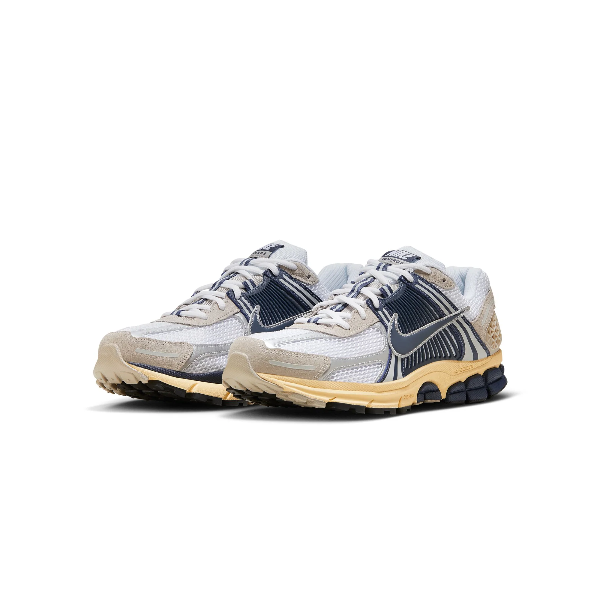 Nike Mens Zoom Vomero 5 Shoes - Image 2
