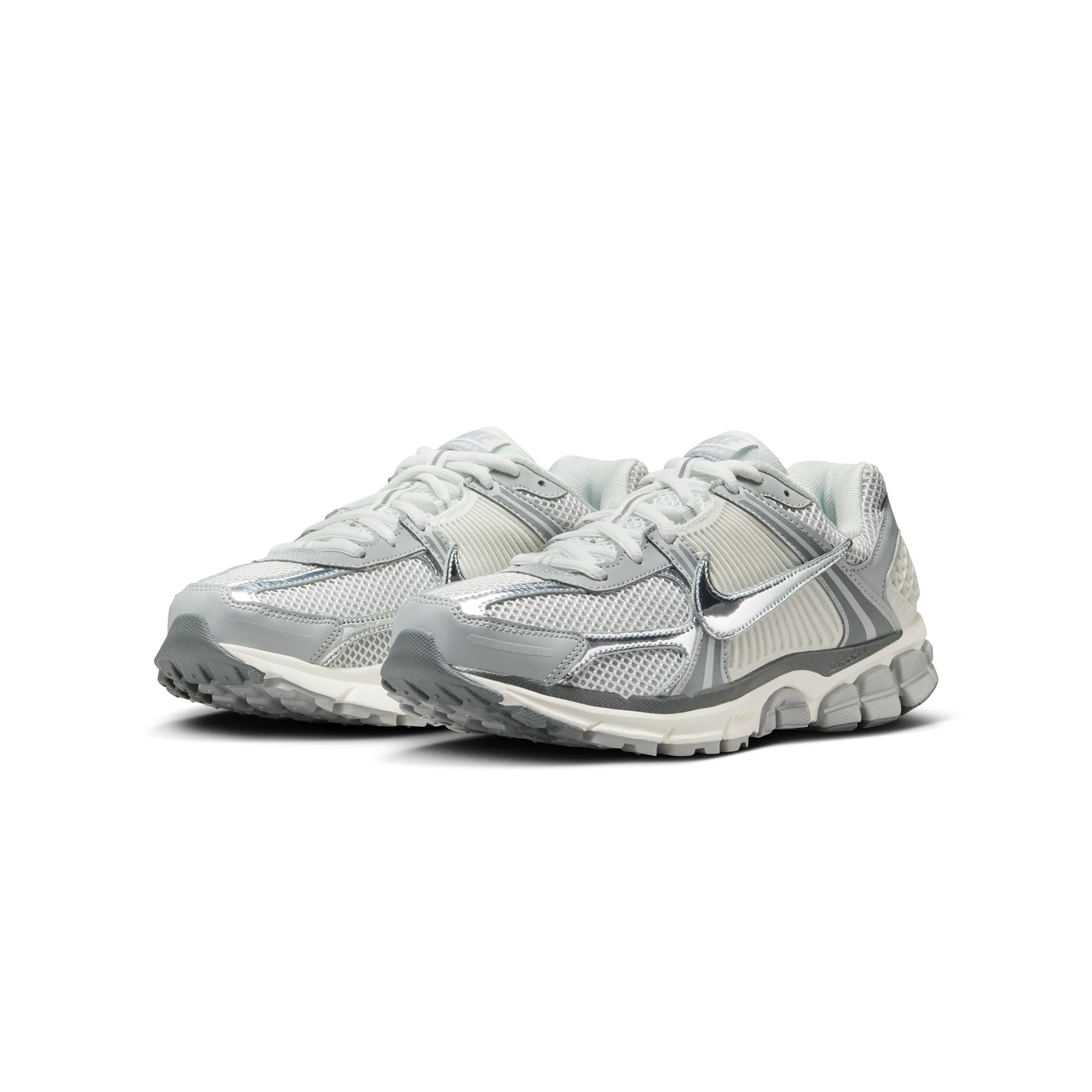 Nike Mens Zoom Vomero 5 Shoes - Image 2
