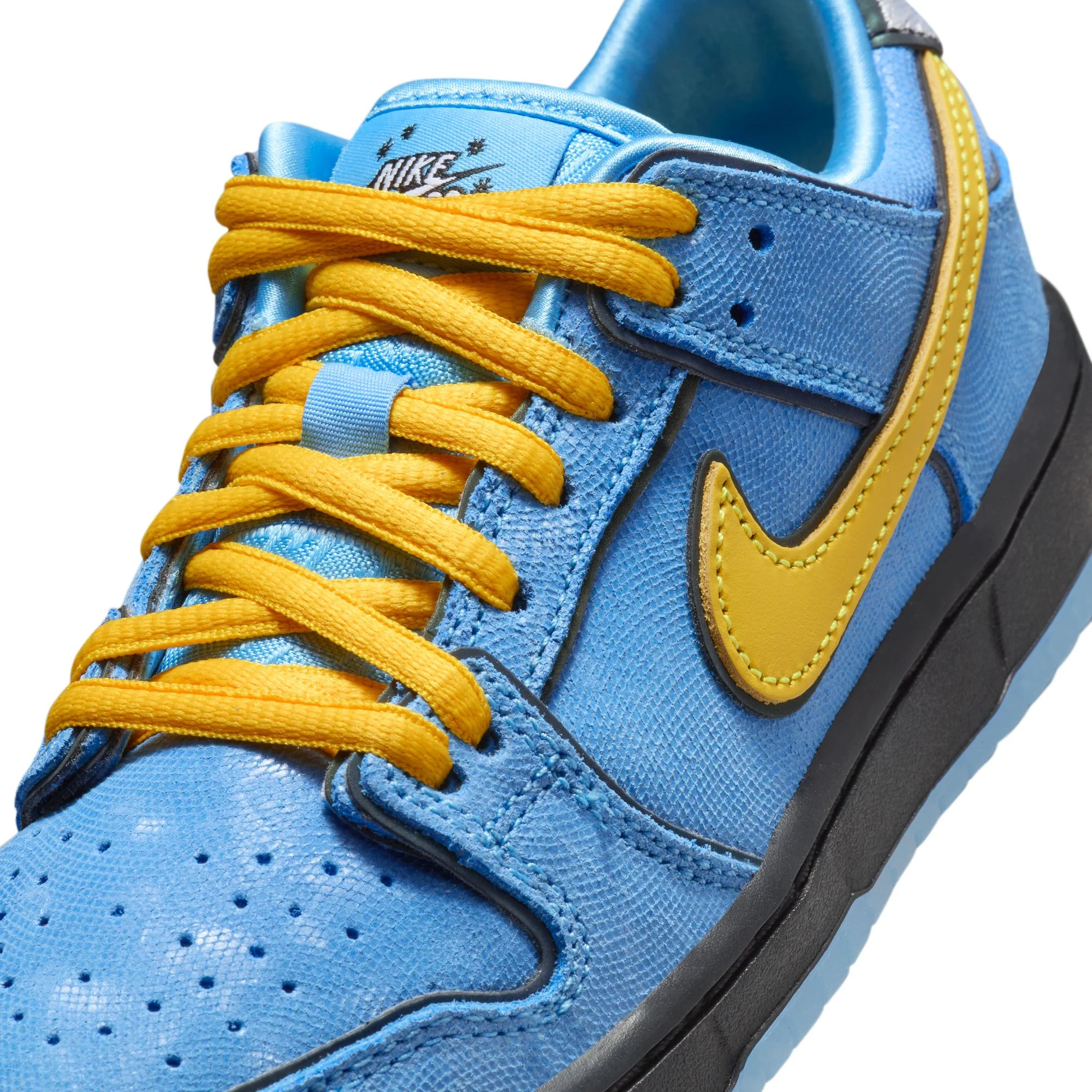 Nike SB Little Kids Dunk Low Pro Shoes - Image 4