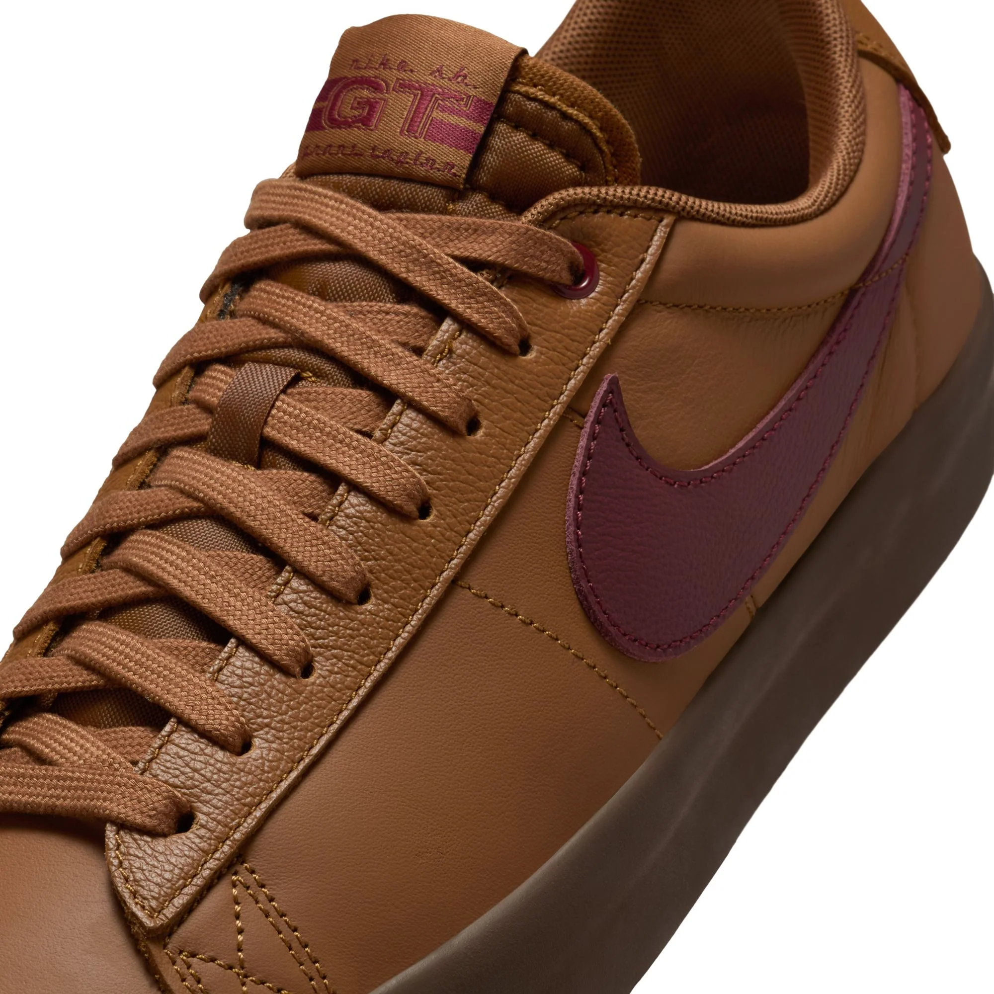 Nike SB Mens Blazer Low Pro GT Shoes - Image 4