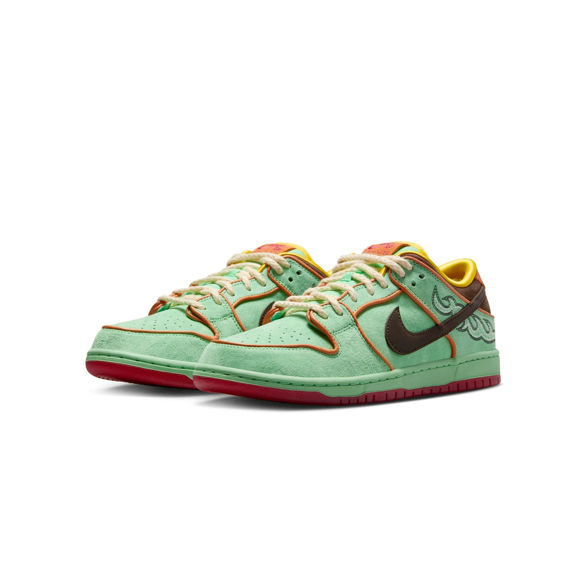 Nike SB Mens Dunk Low Pro Shoes - Image 2
