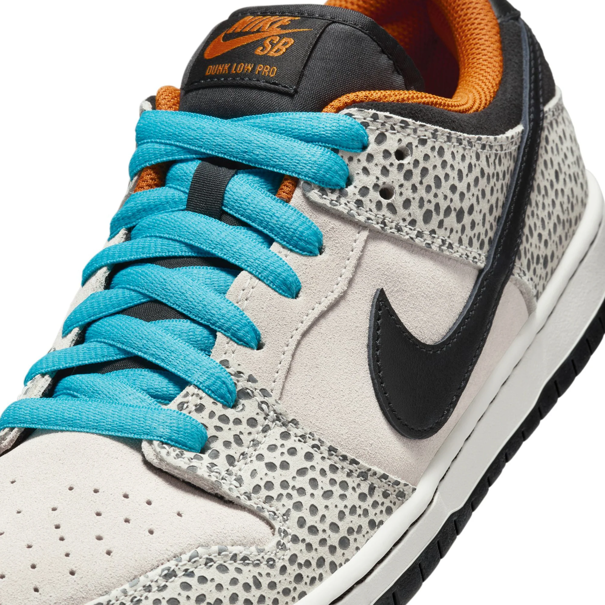 Nike SB Mens Dunk Low Pro Electric Shoes - Image 4
