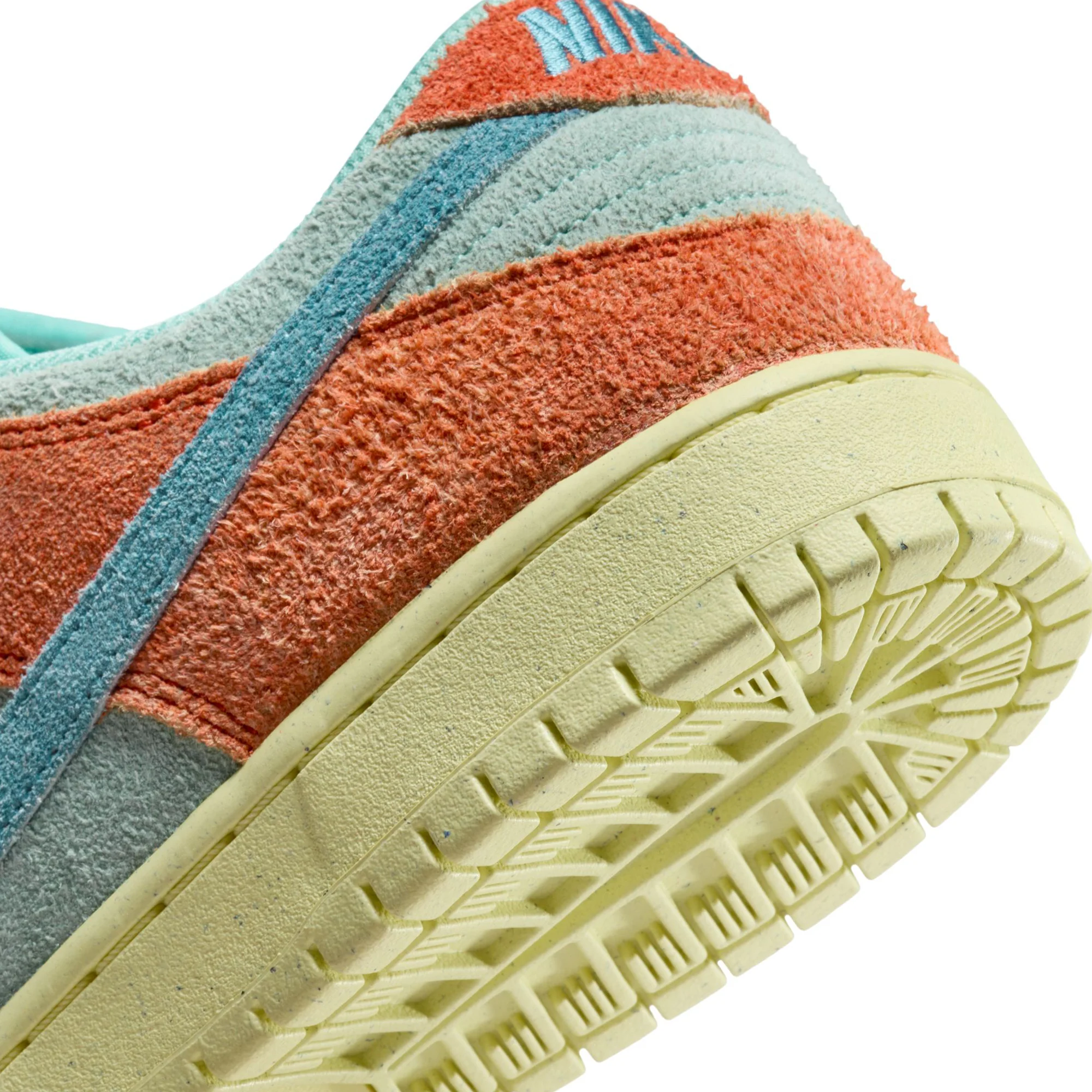 Nike SB Mens Dunk Low Pro Premium Shoes 'Orange/Noise Aqua' - Image 4