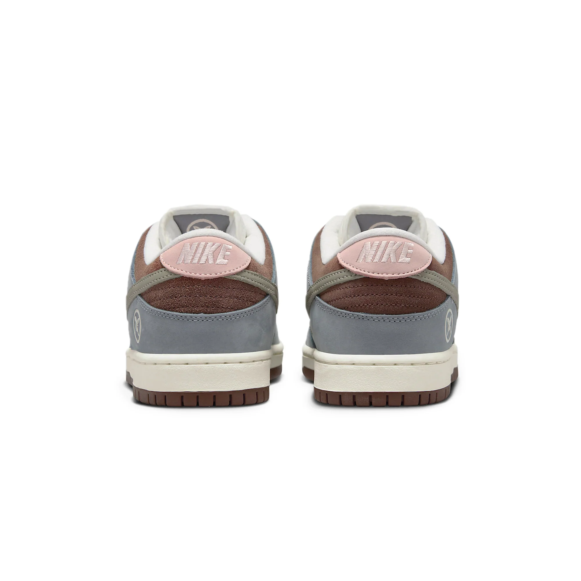 Nike SB x Yuto Mens Dunk Low Pro Shoes - Image 3