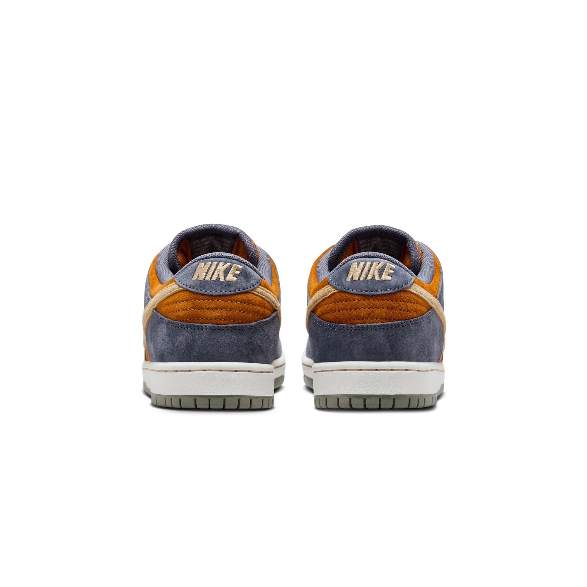 Nike SB Men Dunk Low Pro Shoes - Image 3