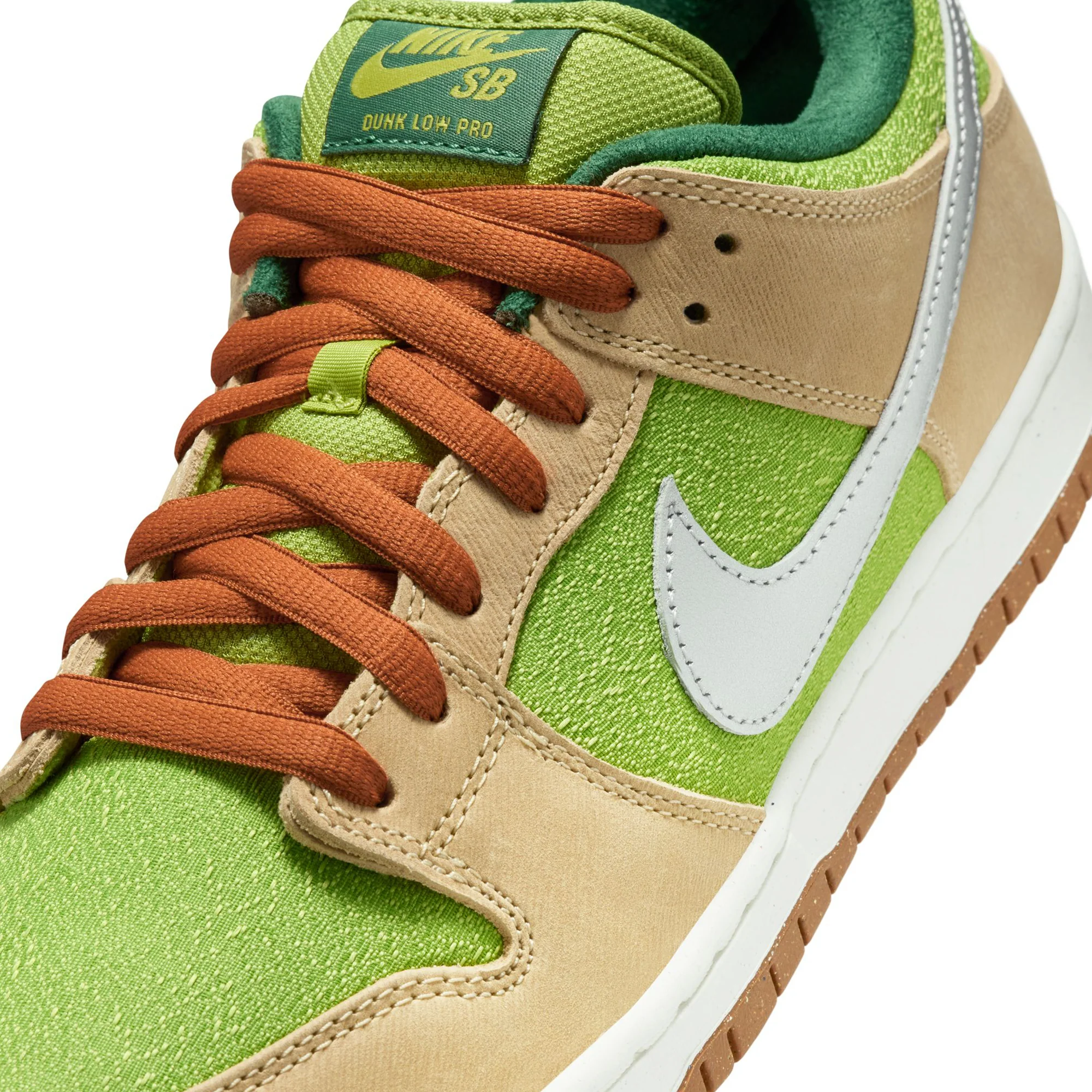 Nike SB Mens Dunk Low Pro WC "Escargot" Shoes - Image 4
