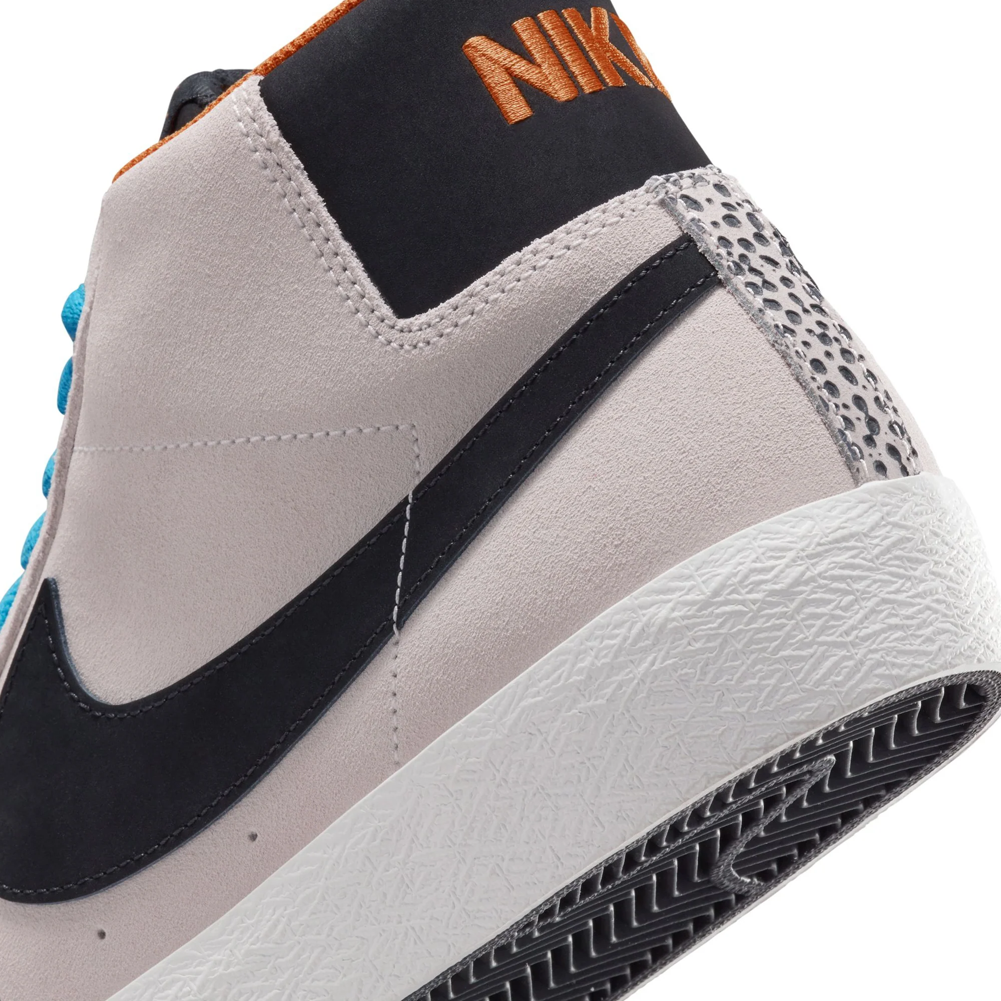 Nike SB Mens Zoom Blazer Mid Electric Shoes - Image 4