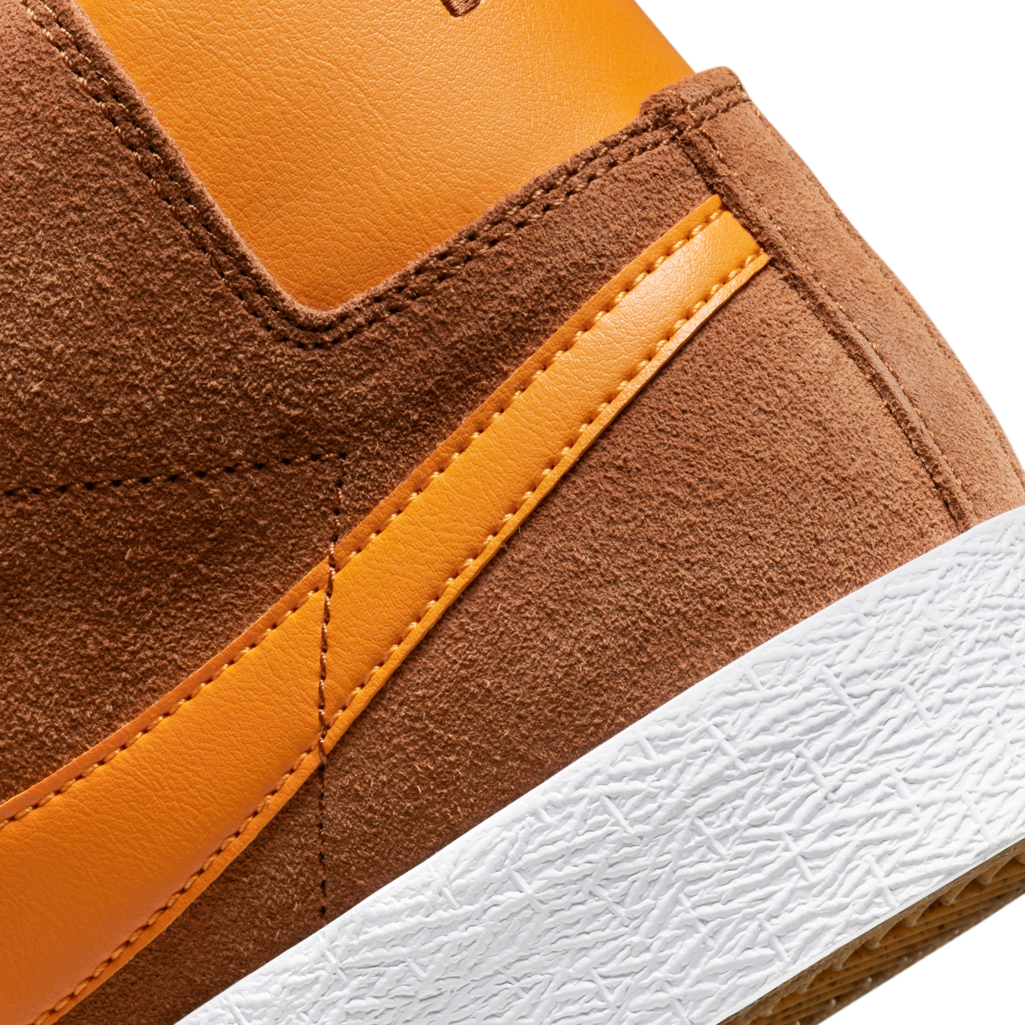 Nike SB Mens Zoom Blazer Mid Shoes - Image 4