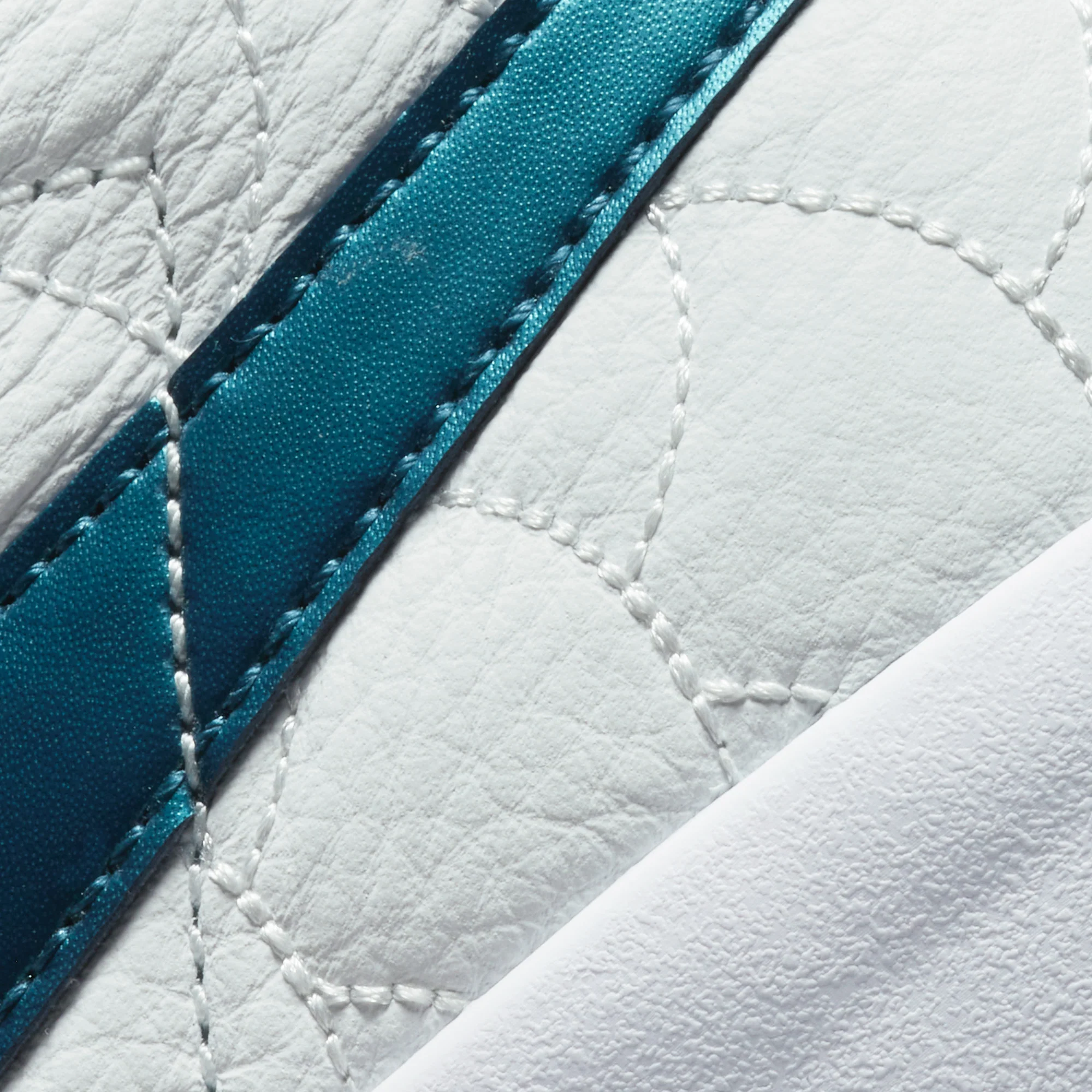 Nike SB Mens Zoom Blazer Mid Shoes - Image 4