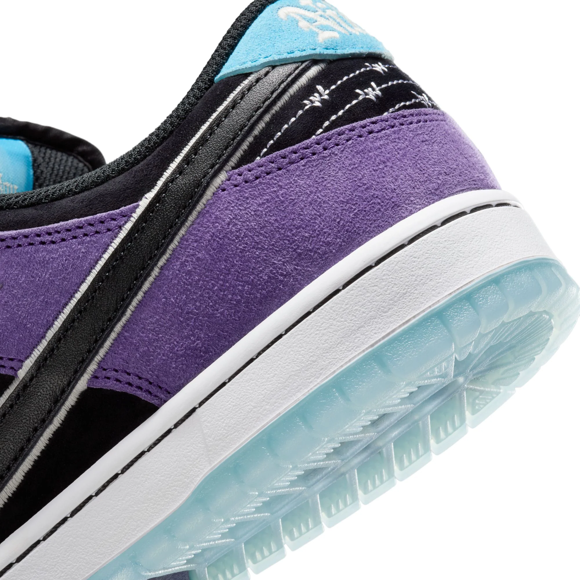 Nike SB x Hayley Wilson Dunk Low Pro Shoes - Image 4
