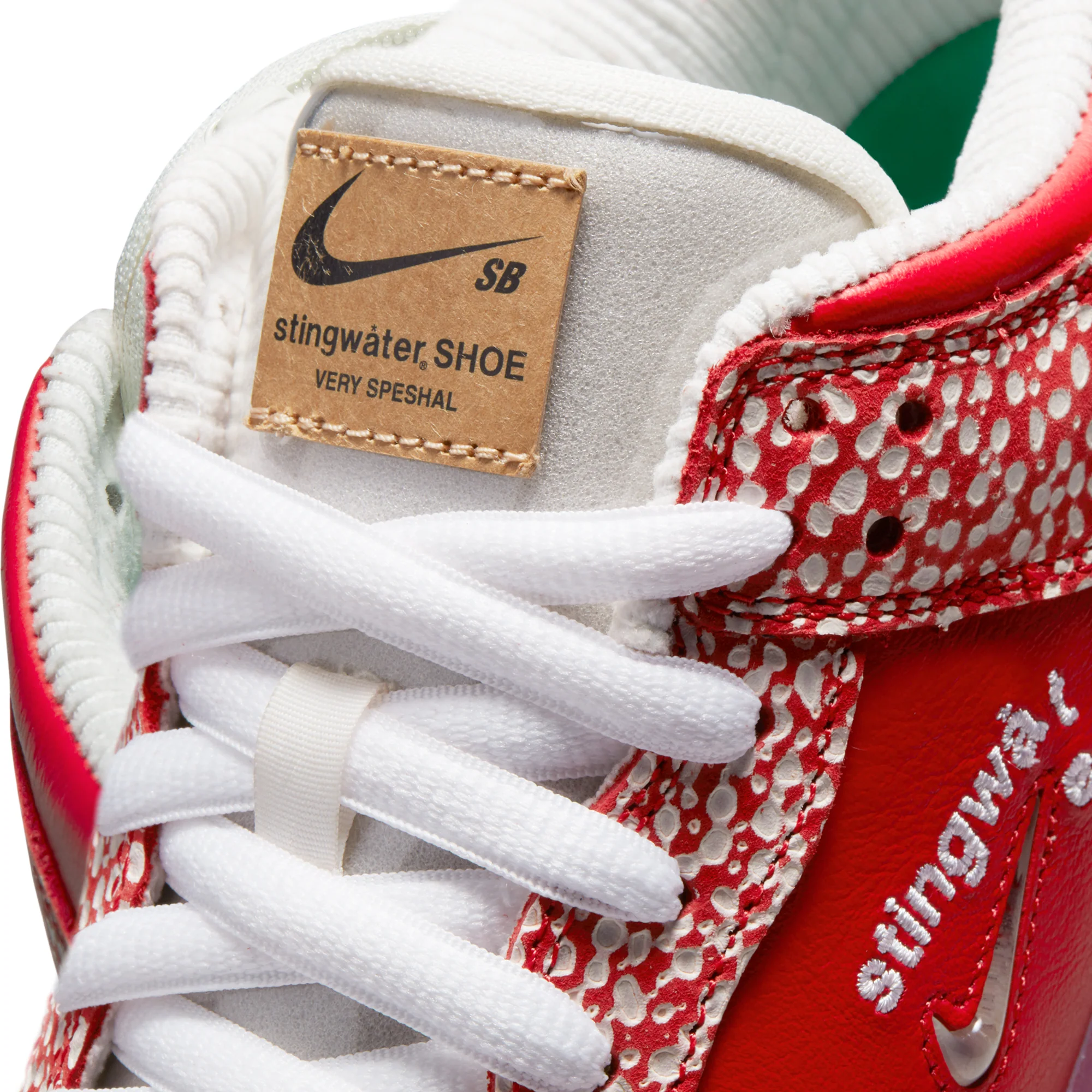 Nike SB x Stingwater Dunk Low Magic Mushroom Shoes - Image 6