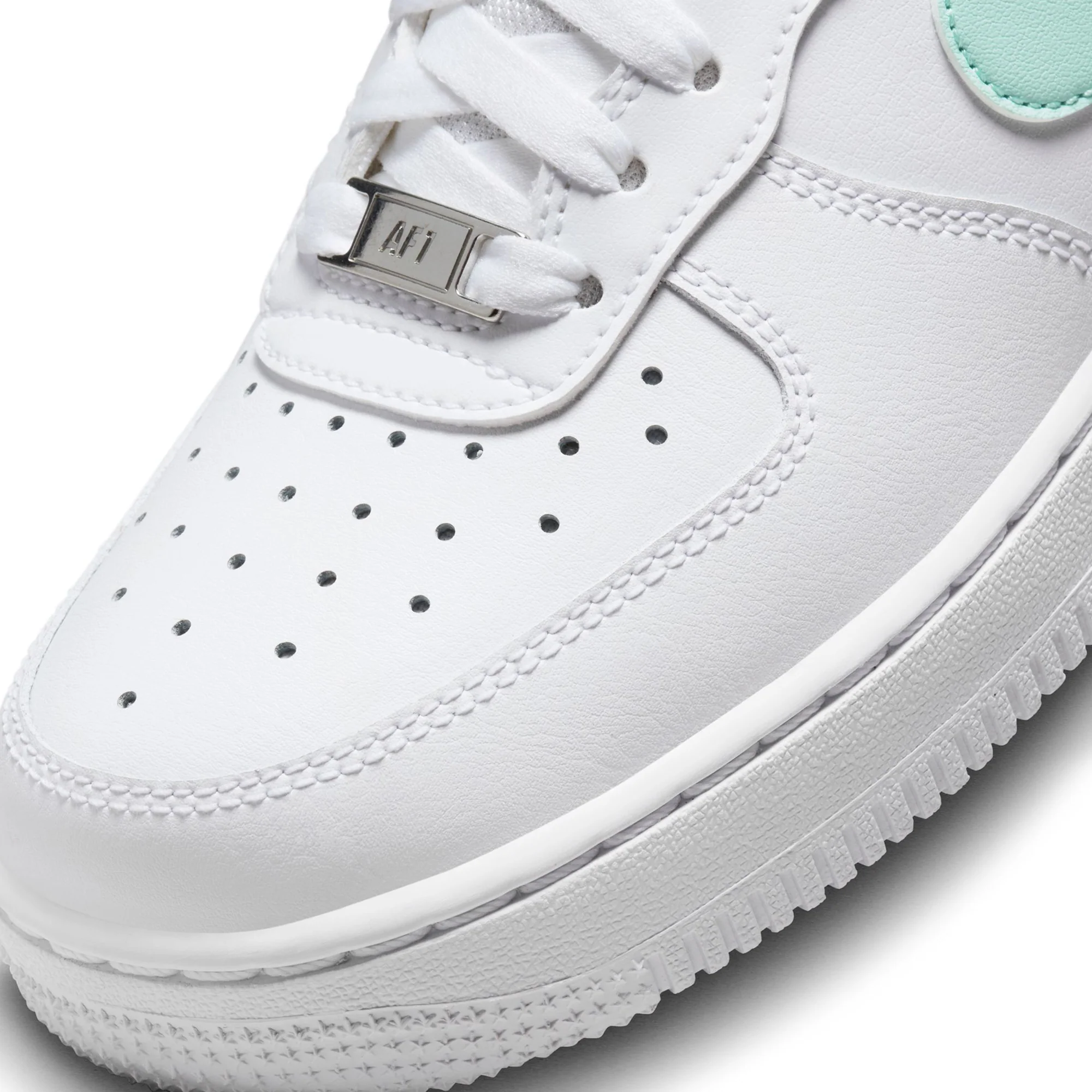 Nike Womens Air Force 1 '07 Shoes 'White/Jade Ice' - Image 4