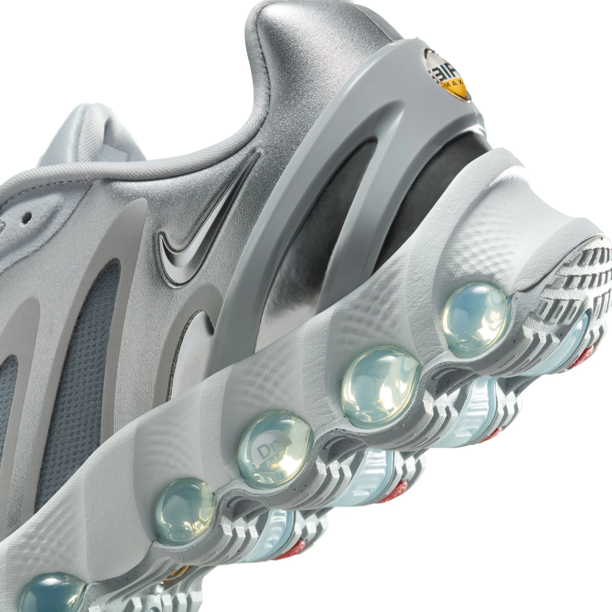 Nike Womens Air Max Dn8 Shoes - Image 4