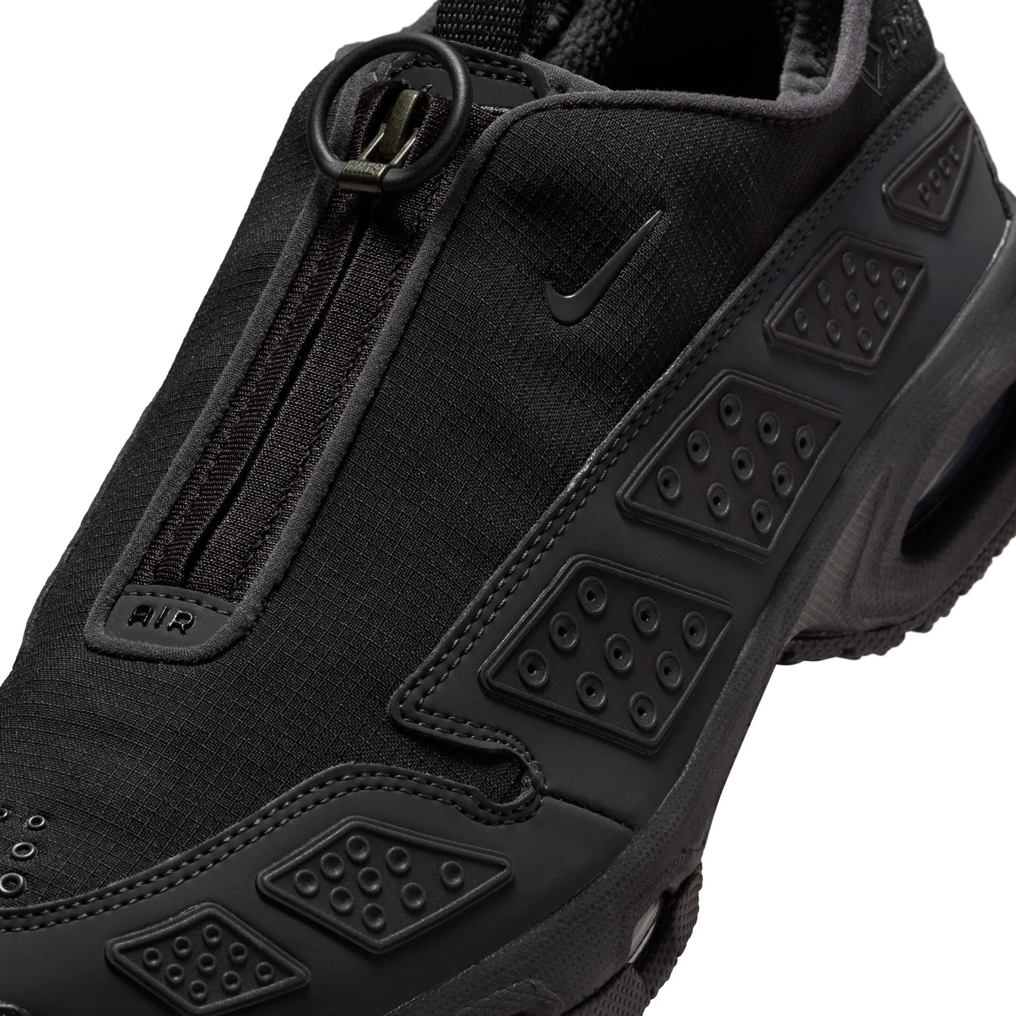Nike Womens Air Max Sunder GTX Shoes - Image 4