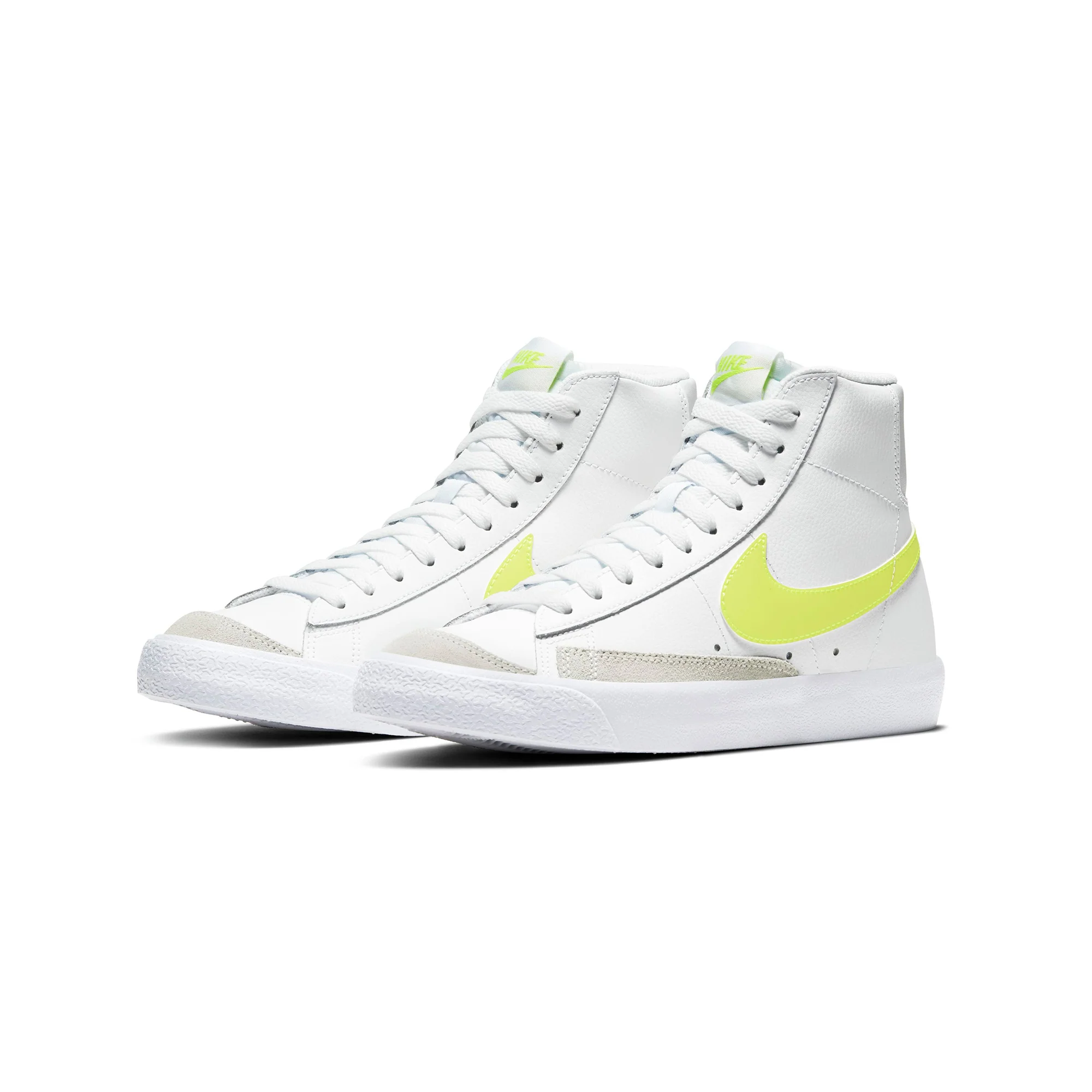 NIKE WOMEN BLAZER MID 77 SHOE - Image 2