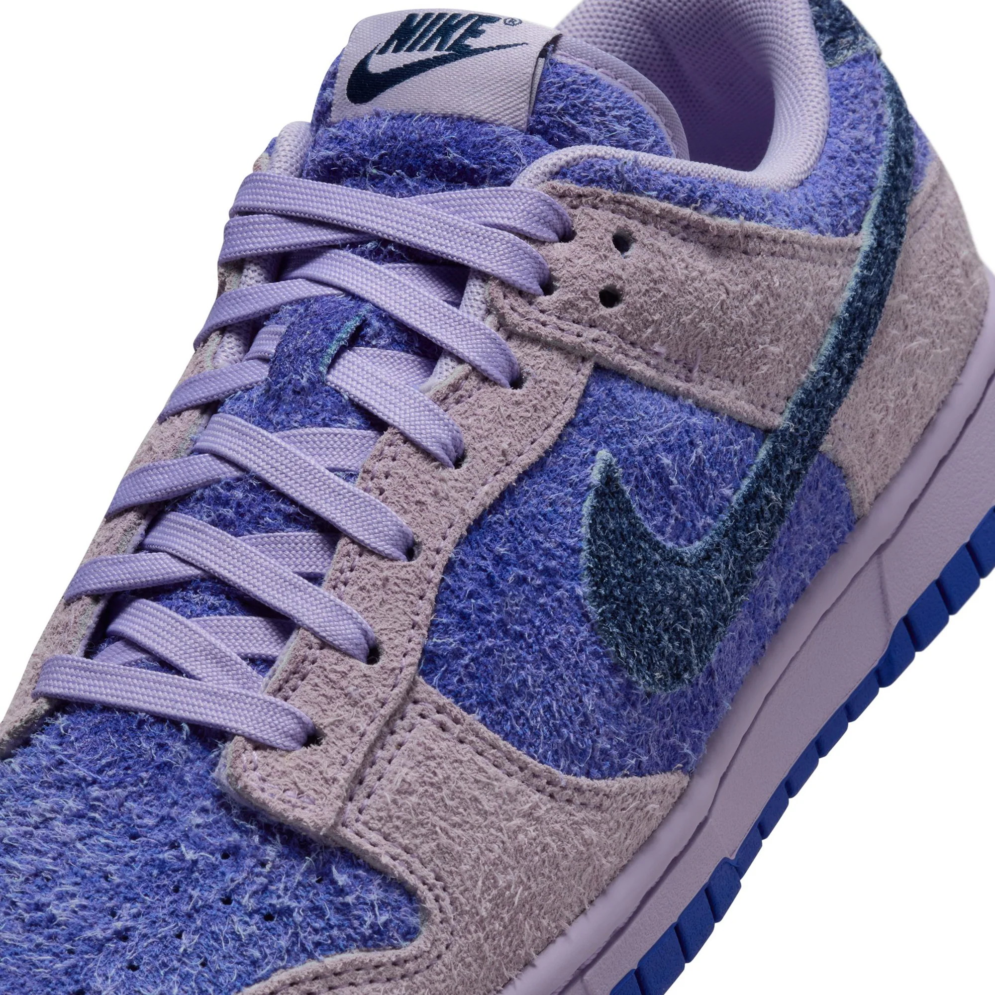 Nike Womens Dunk Low "Hydrangeas" Shoes - Image 4