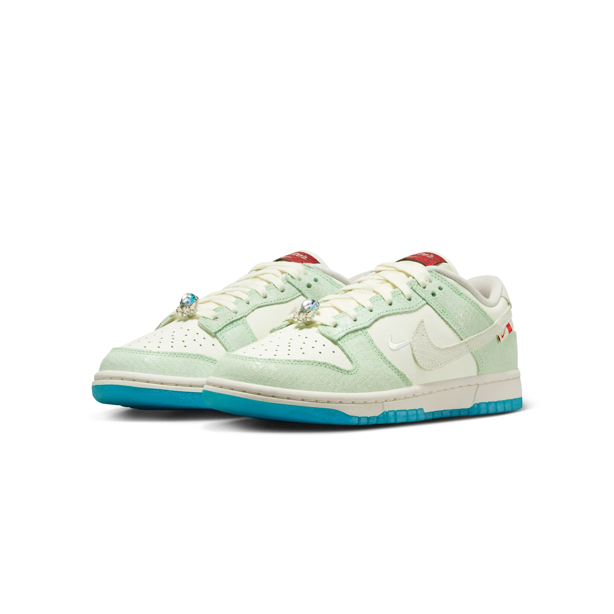Nike Womens Dunk Low LX Shoes - Image 2
