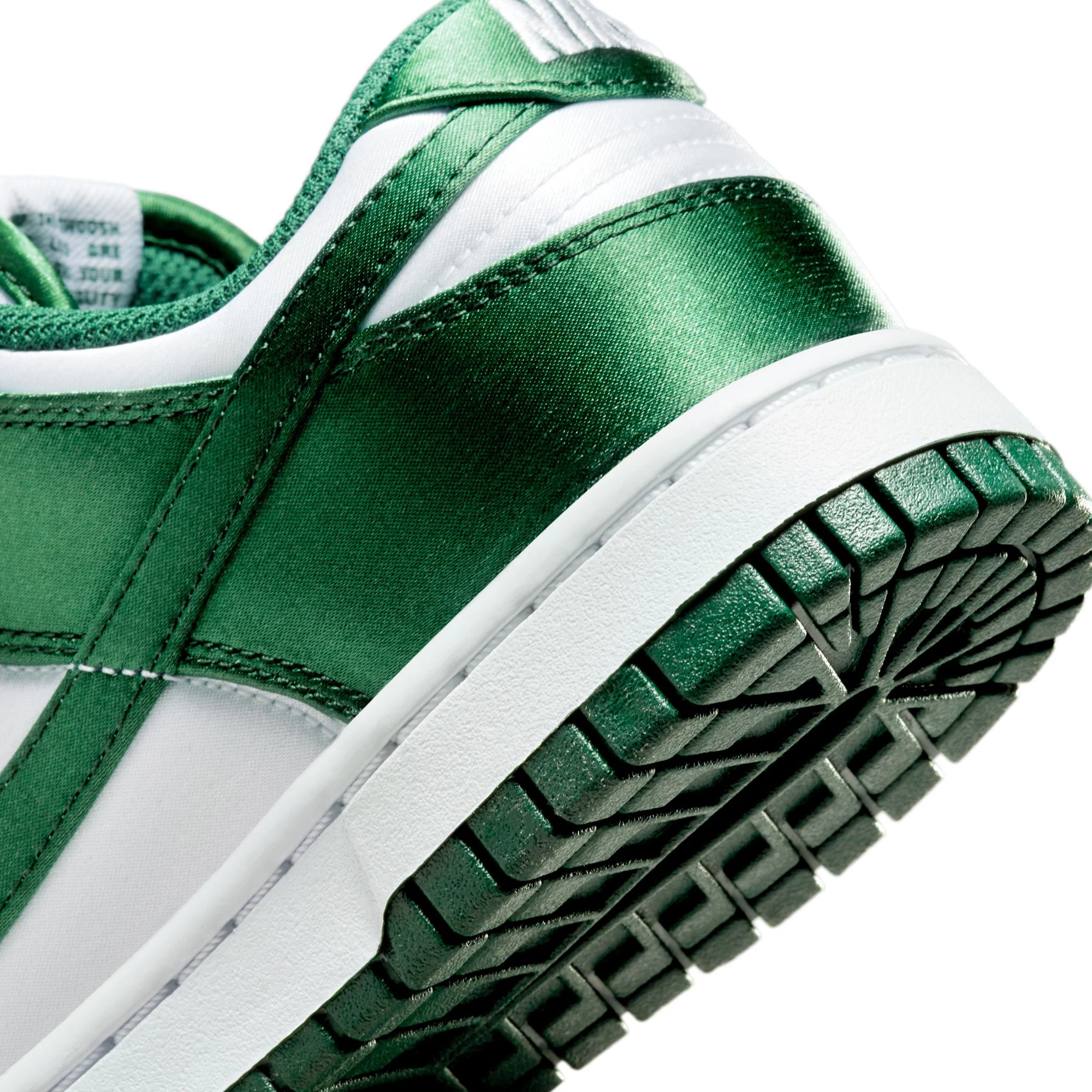 Nike Womens Dunk Low Shoes - Image 4