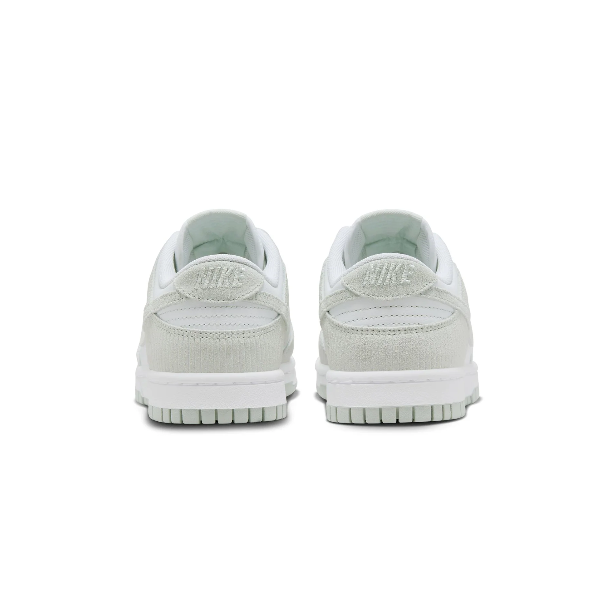 Nike Womens Dunk Low Shoes - Image 3