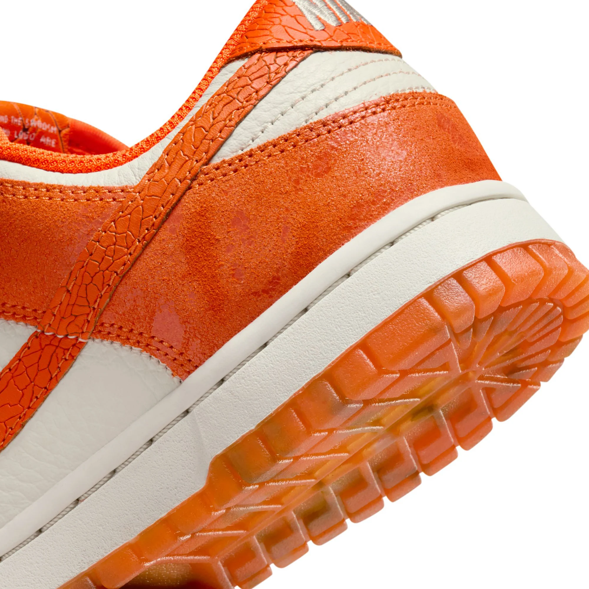 Nike Womens Dunk Low Shoes - Image 4