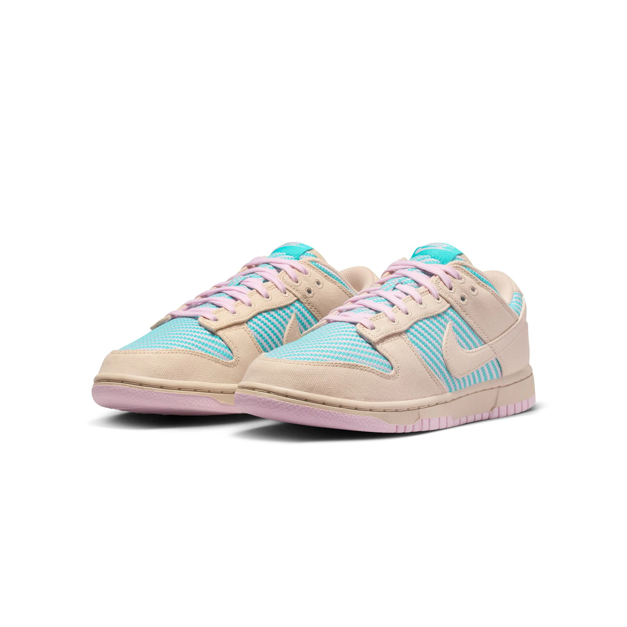 Nike Womens Dunk Low Shoes - Image 2