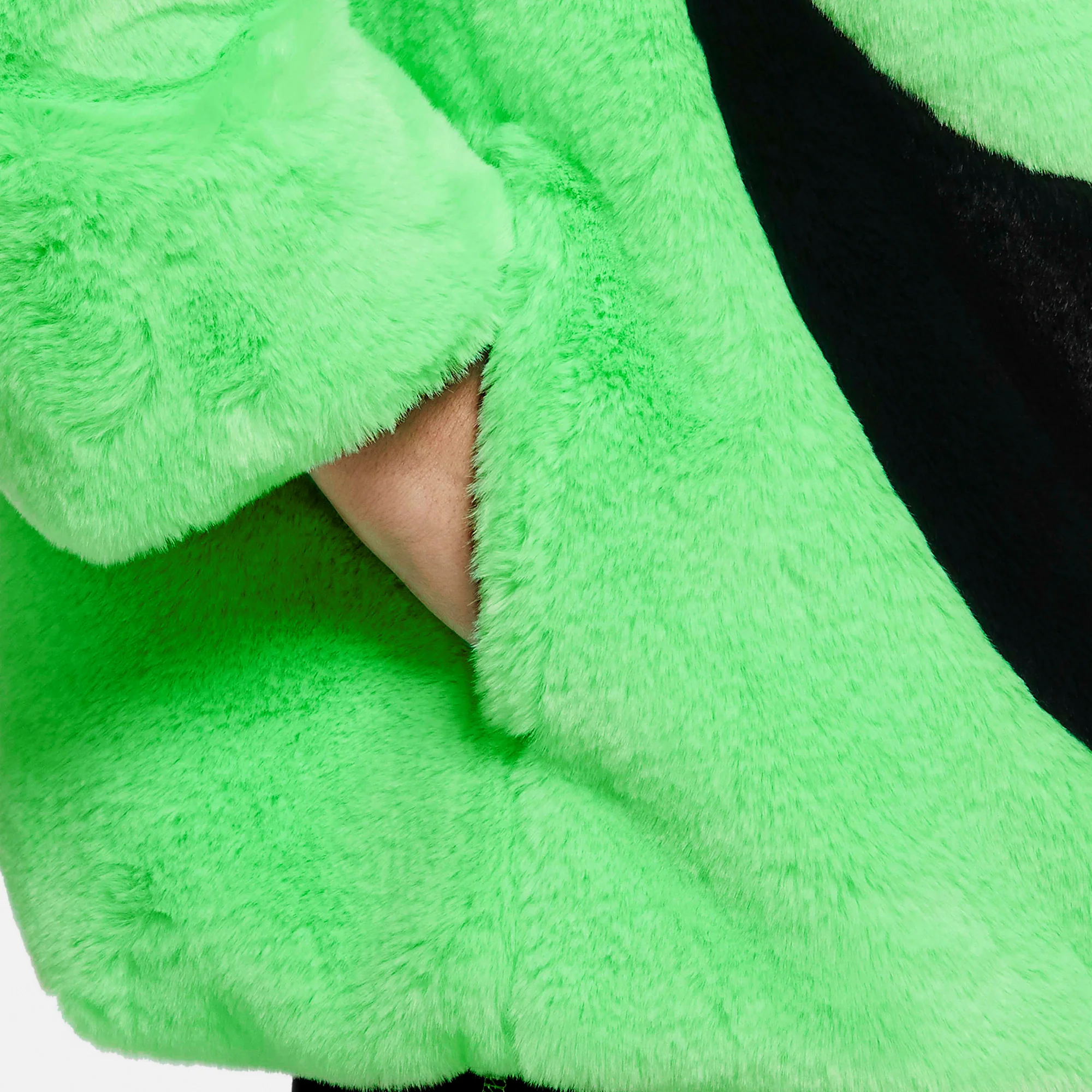Nike Women Faux Fur Jacket - Image 4