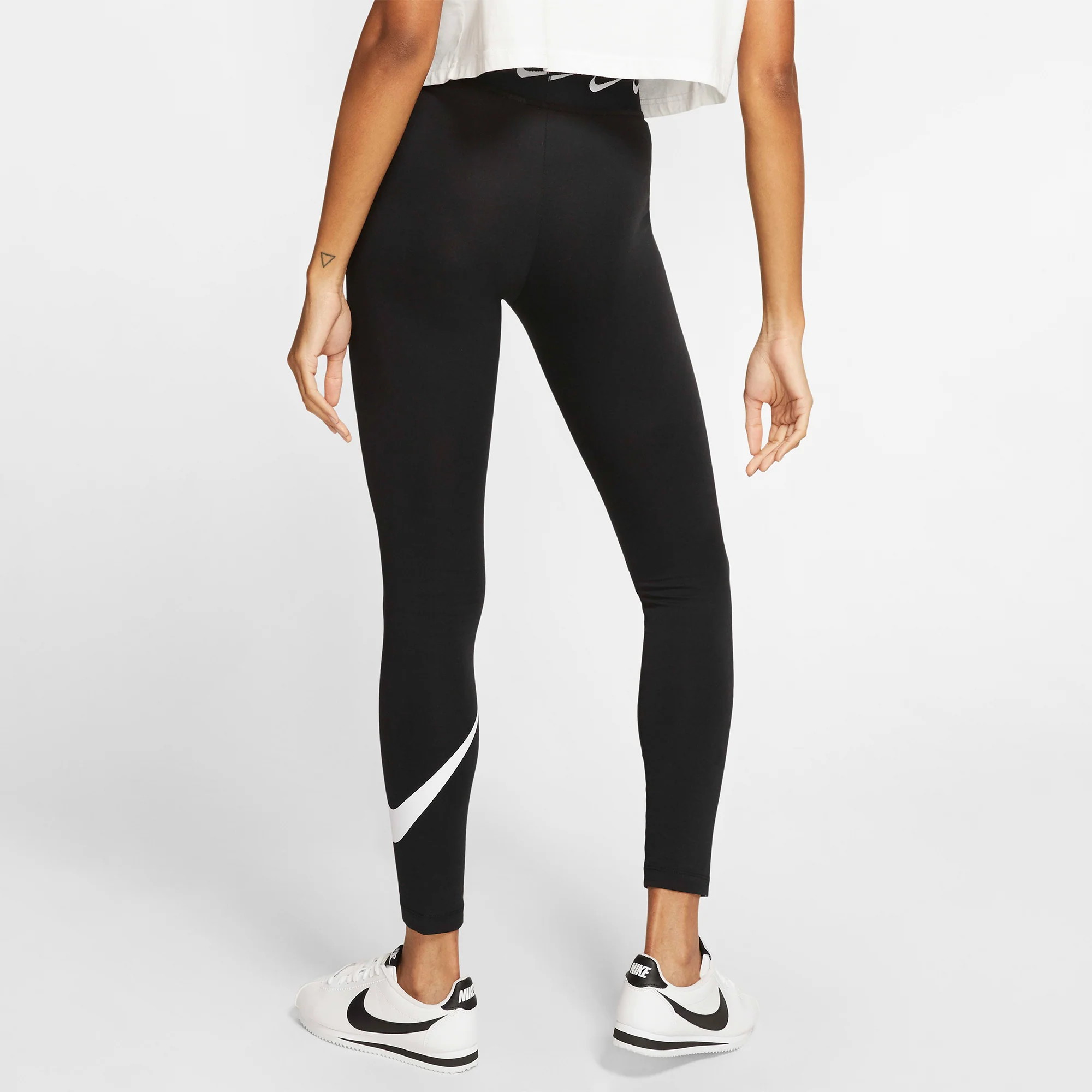 Nike Women Sportswear Club Tights - Image 3