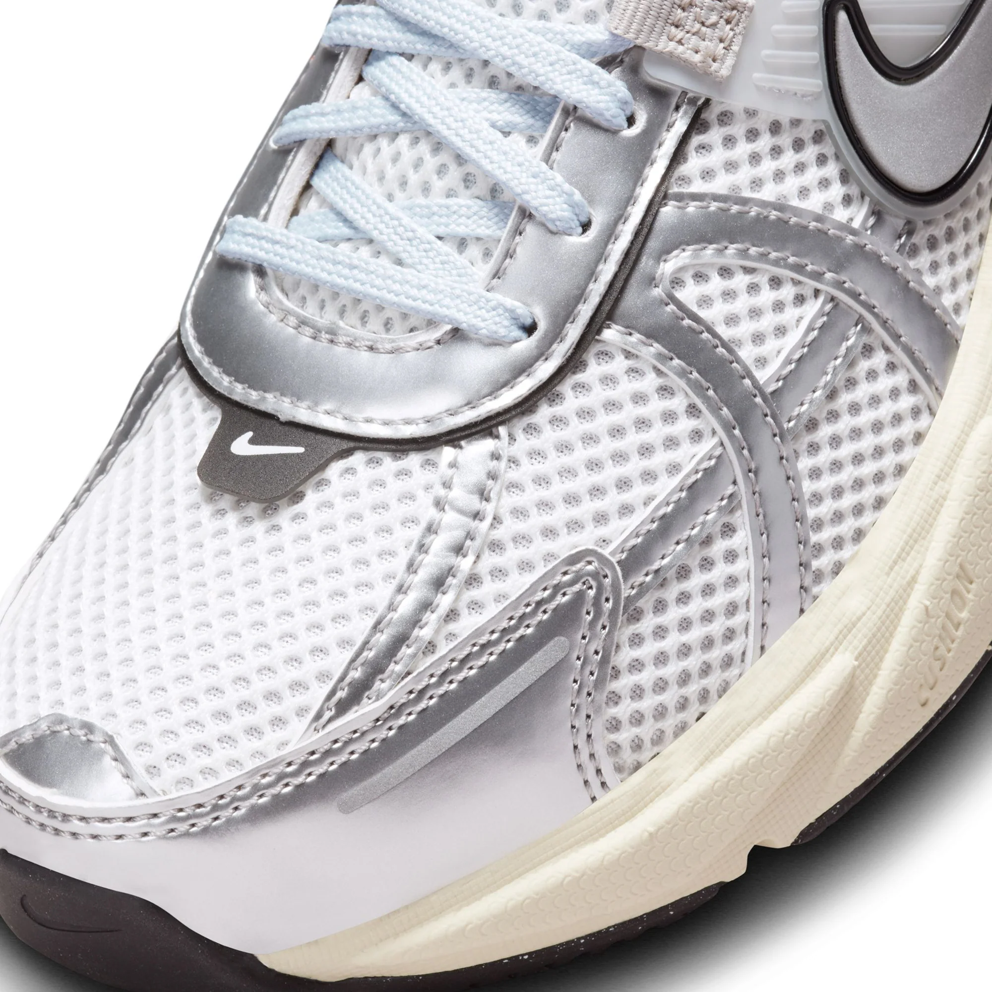 Nike Womens V2K Run Shoes - Image 4