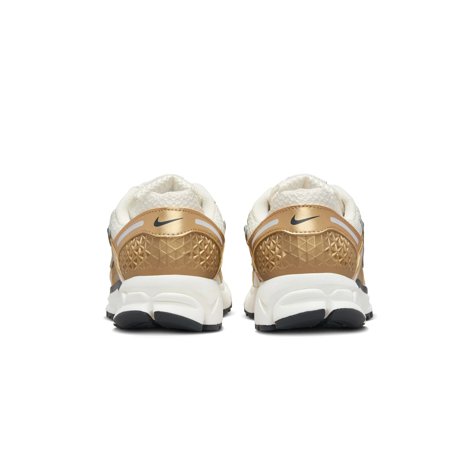 Nike Womens Zoom Vomero 5 Gold Shoes - Image 3