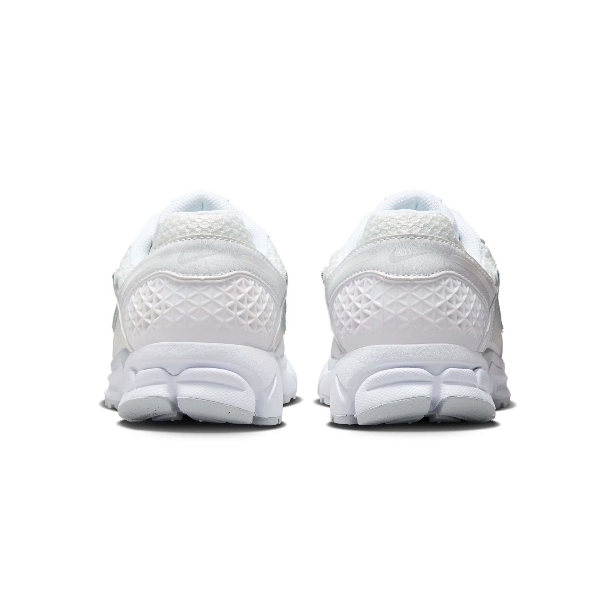 Nike Womens Zoom Vomero 5 Shoes - Image 3