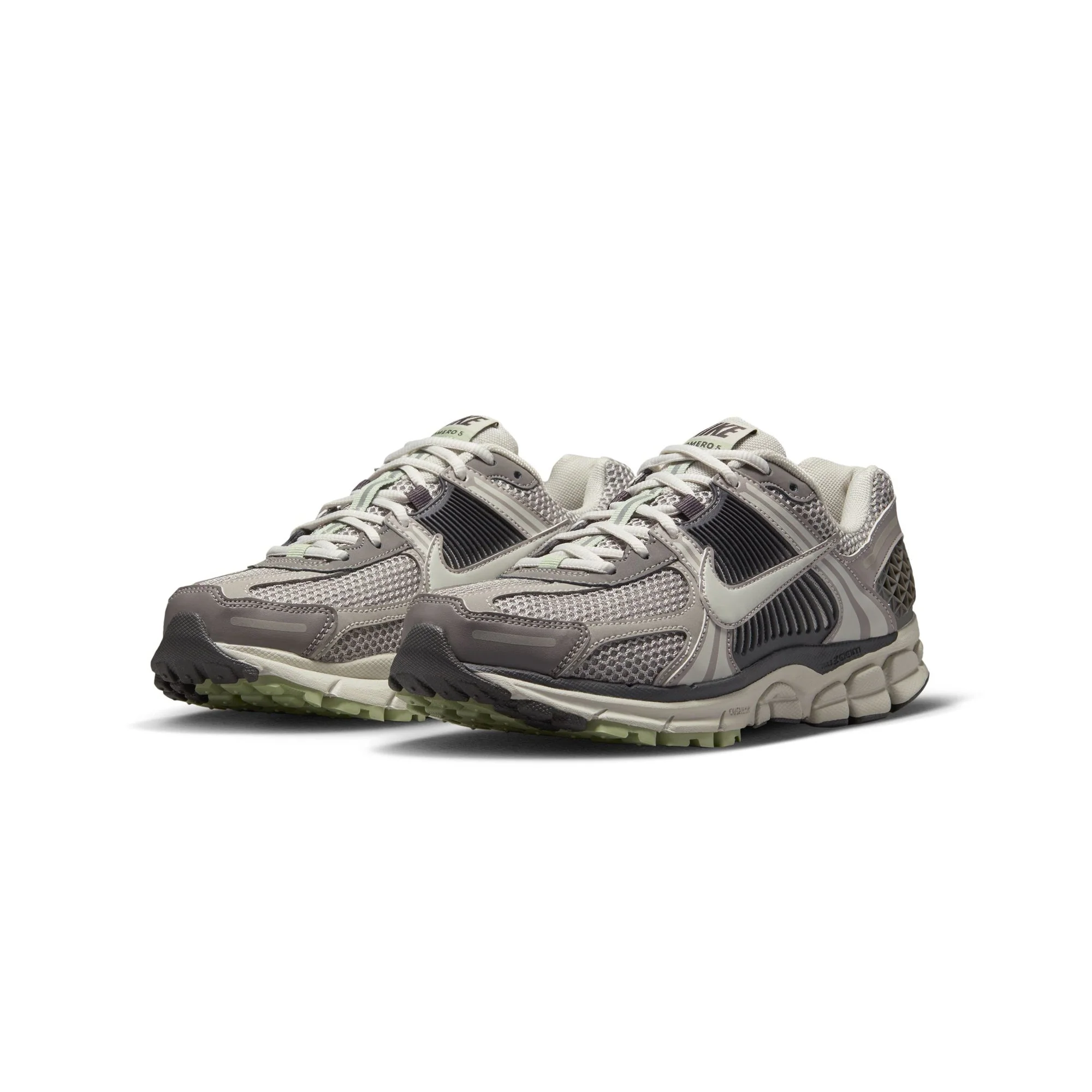 Nike Womens Zoom Vomero 5 Shoes - Image 2