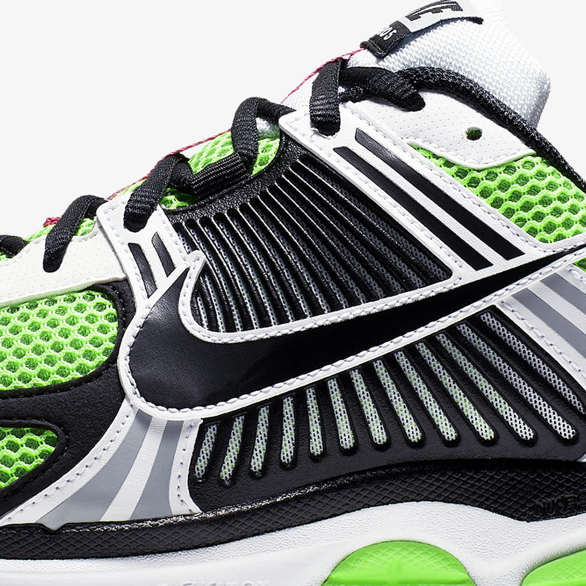 Nike Mens Zoom Vomero 5 SE SP Shoes - Image 4