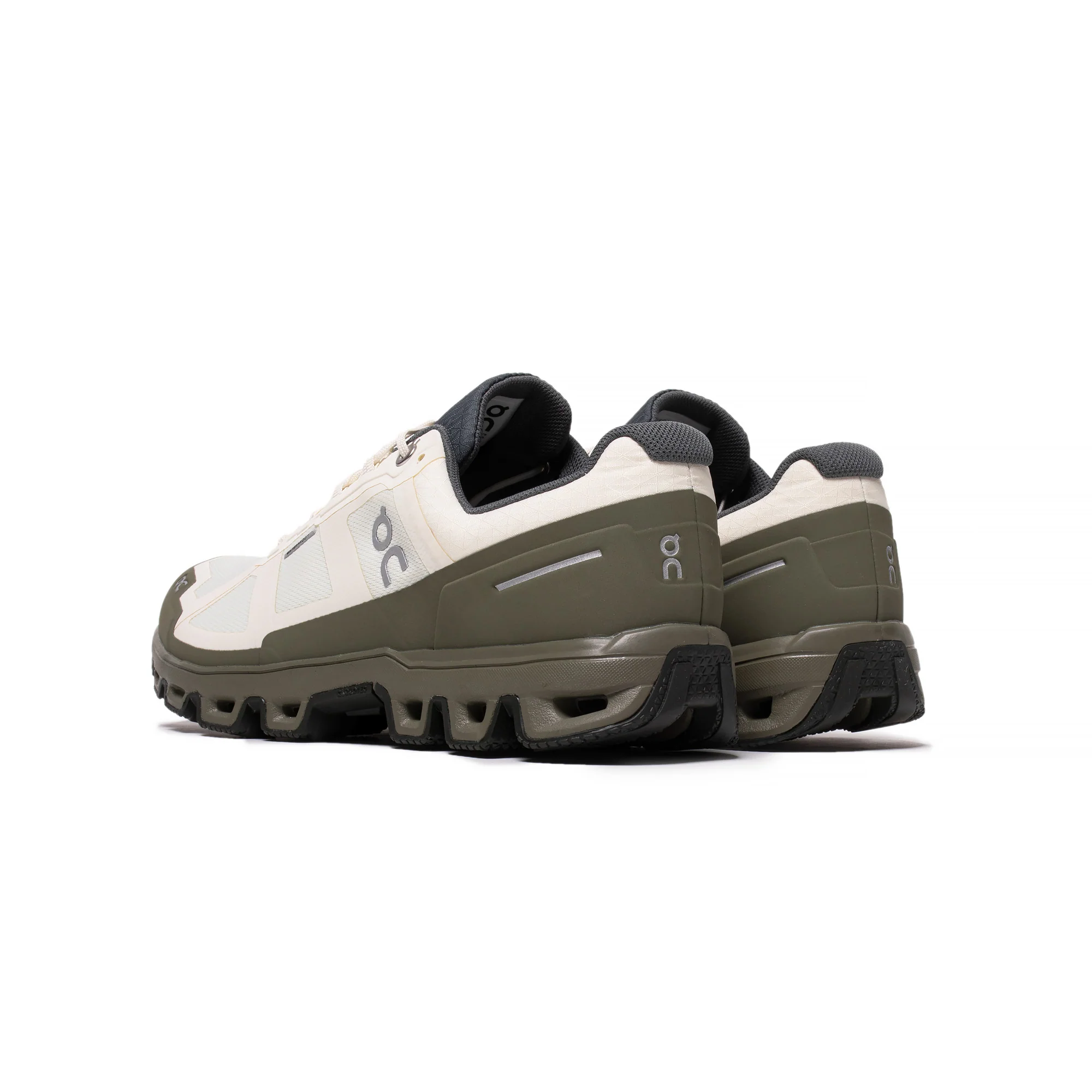 On! Mens Cloudventure Waterproof 'White Fir' Shoes - Image 3