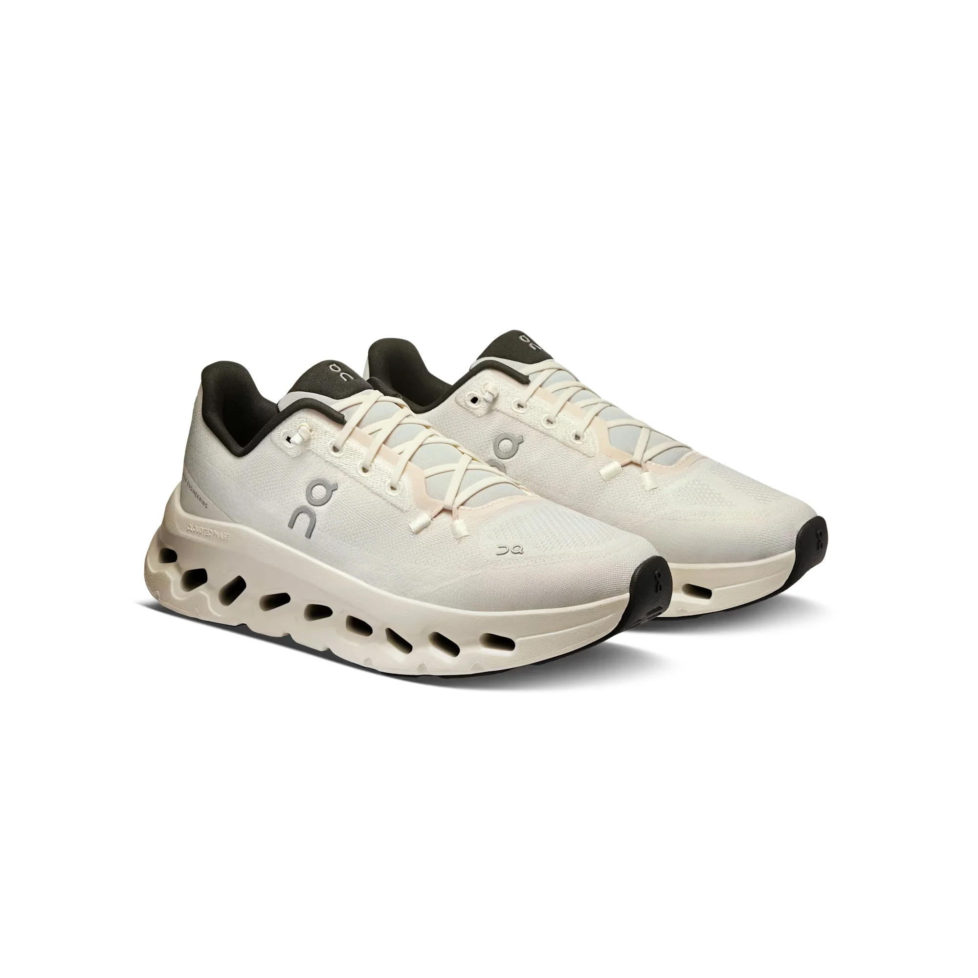 On Running Womens Cloudtilt Shoes - Image 2