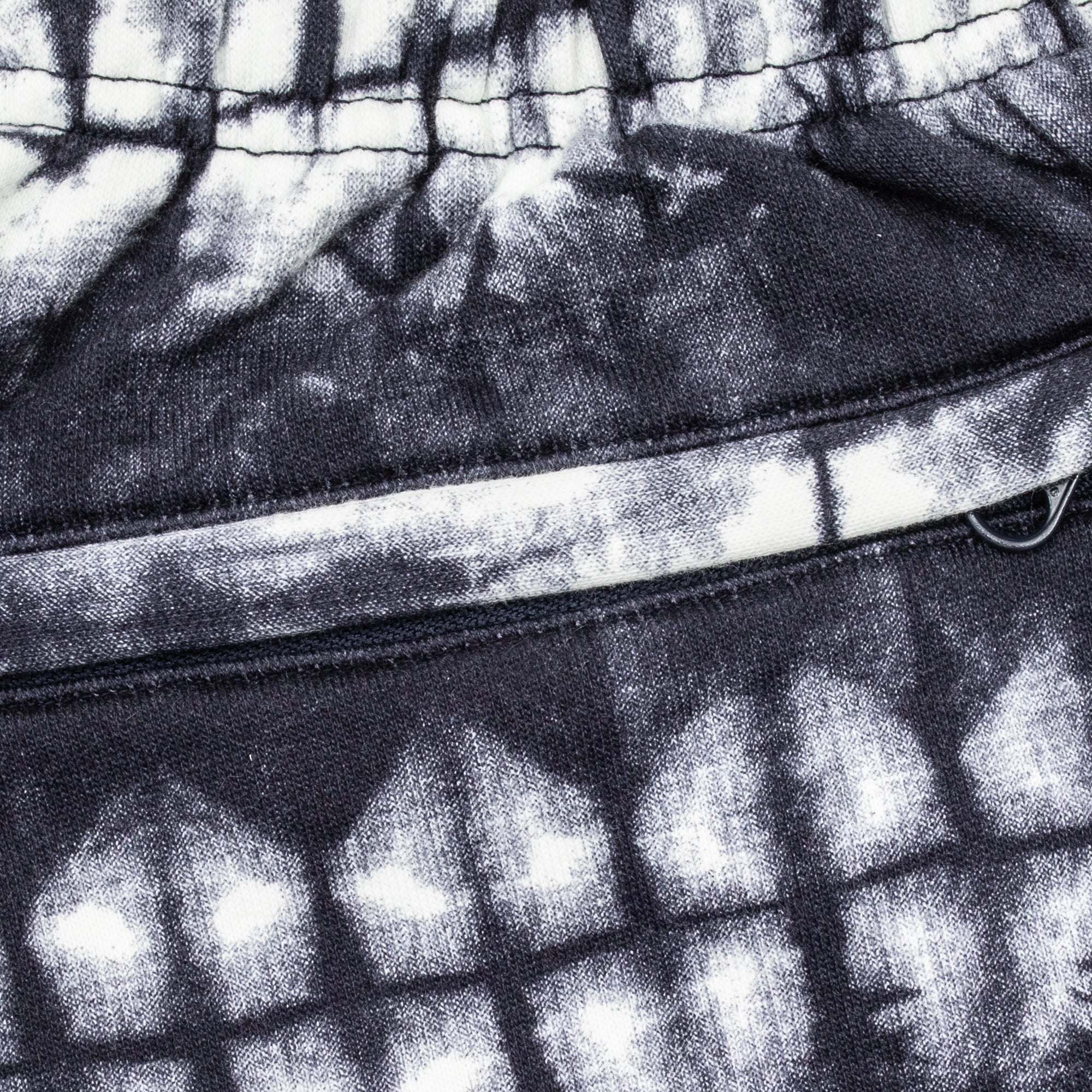 Patta Mens Basic Shibori Jogging Shorts - Image 3
