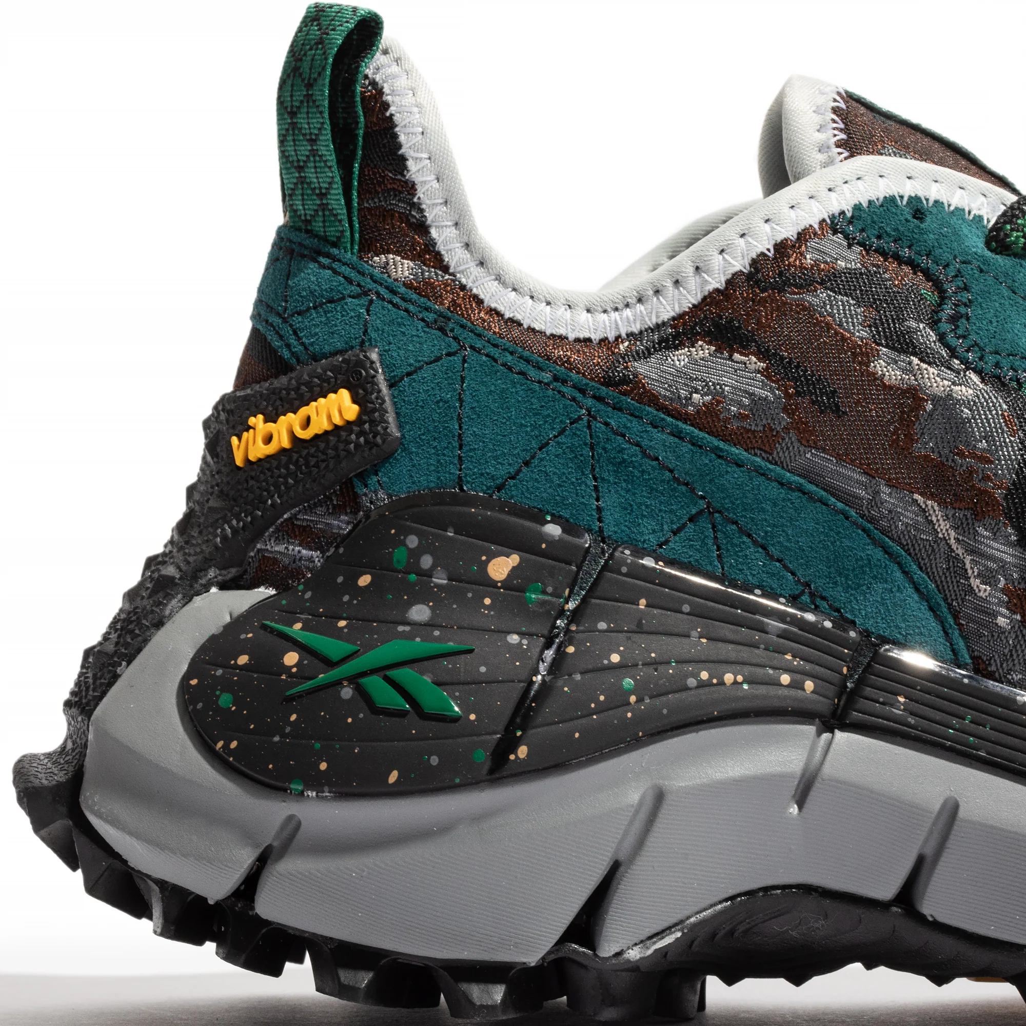 Reebok x South2 West8 Zig Kinetica II Edge Shoes - Image 4