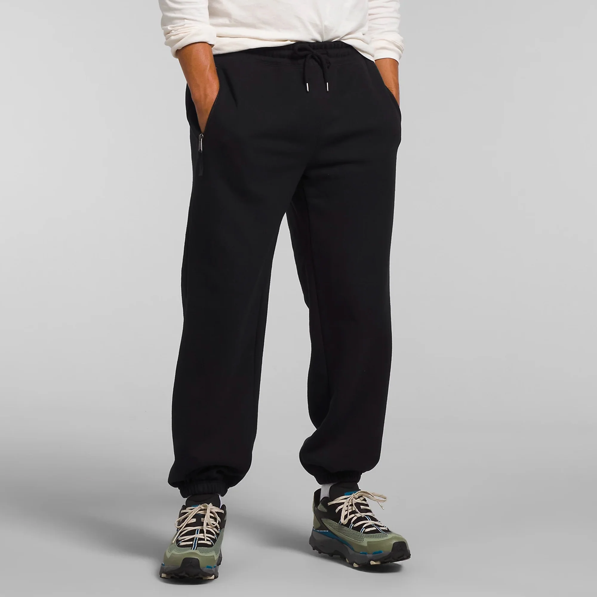 The North Face Mens Heavyweight Relaxed Fit Sweatpants - Image 2