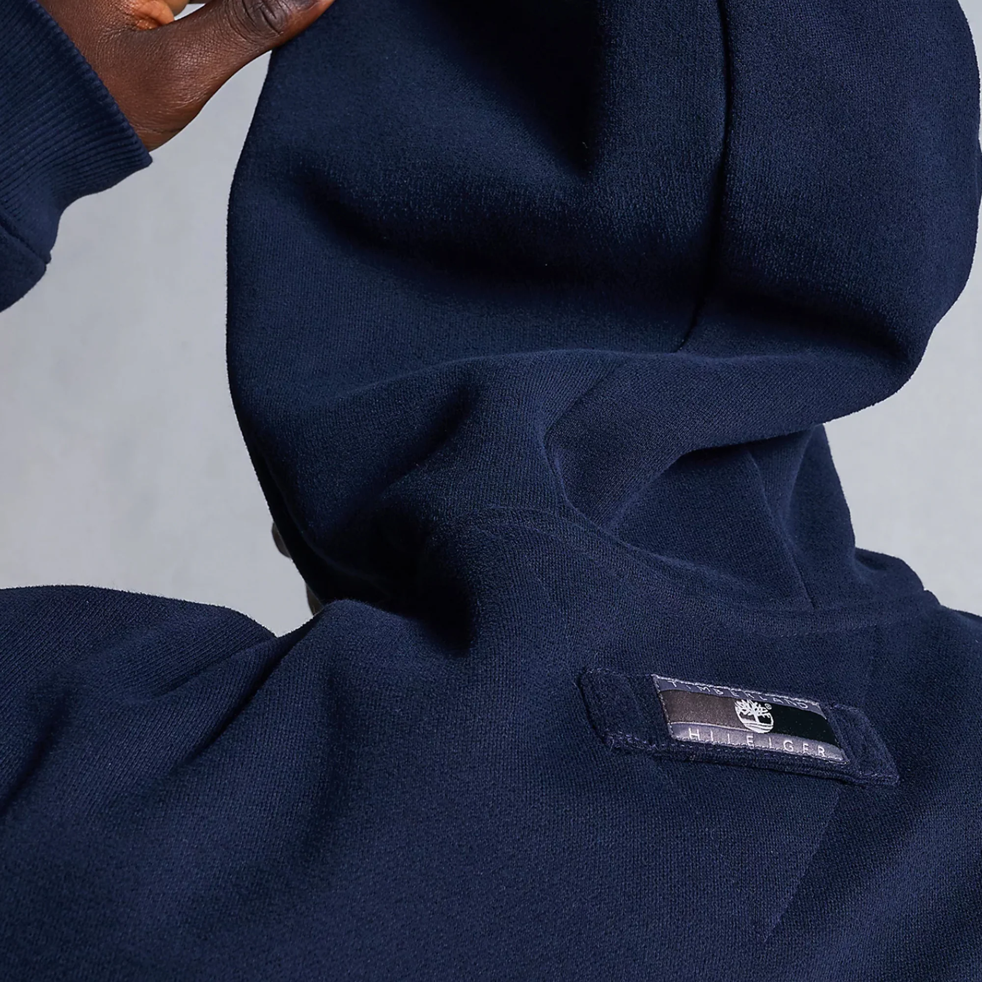 Tommy Hilfiger x Timberland Mens RI Logo Hoodie 'Desert Sky' - Image 3