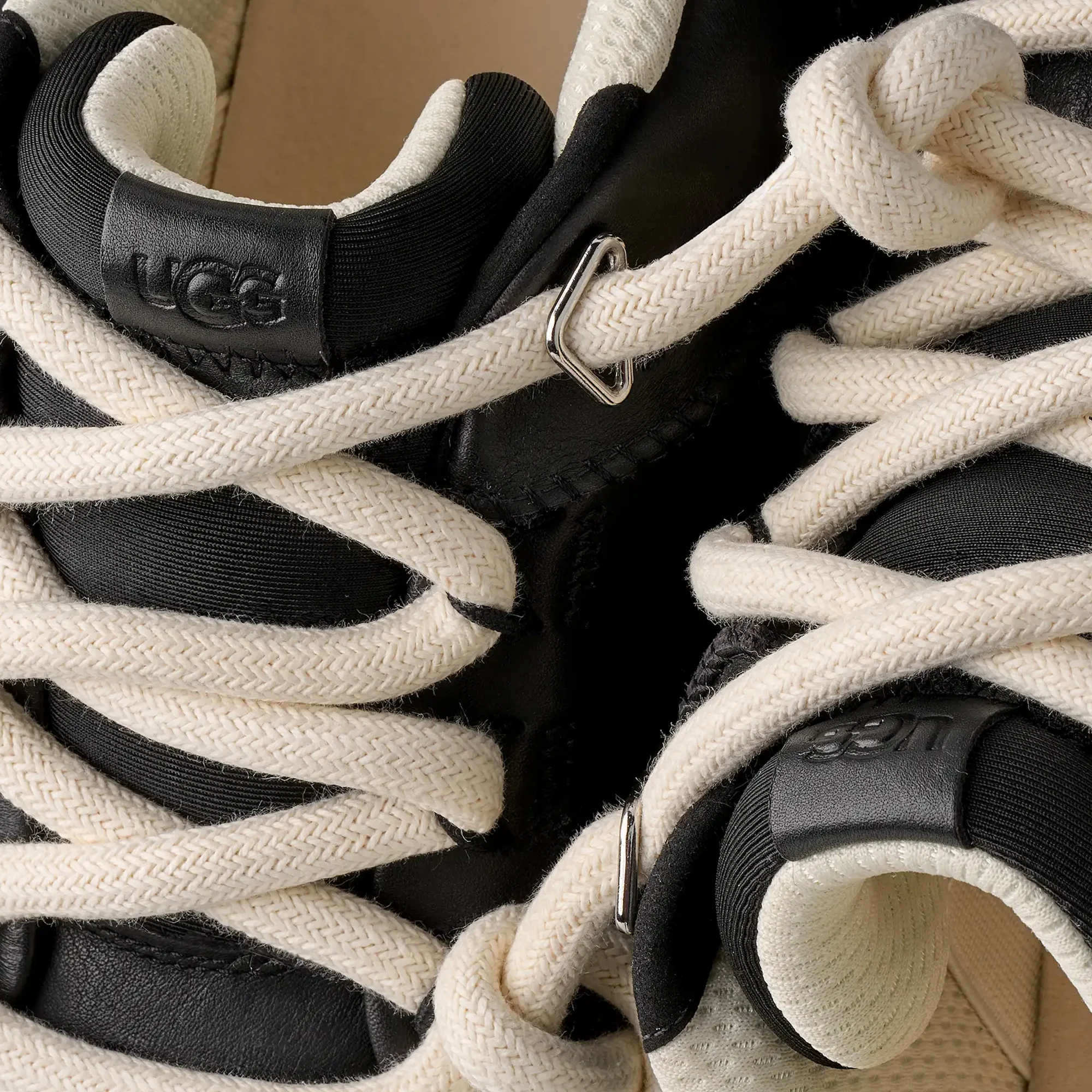 Ugg Mens Heritage Utility Shoes - Image 4