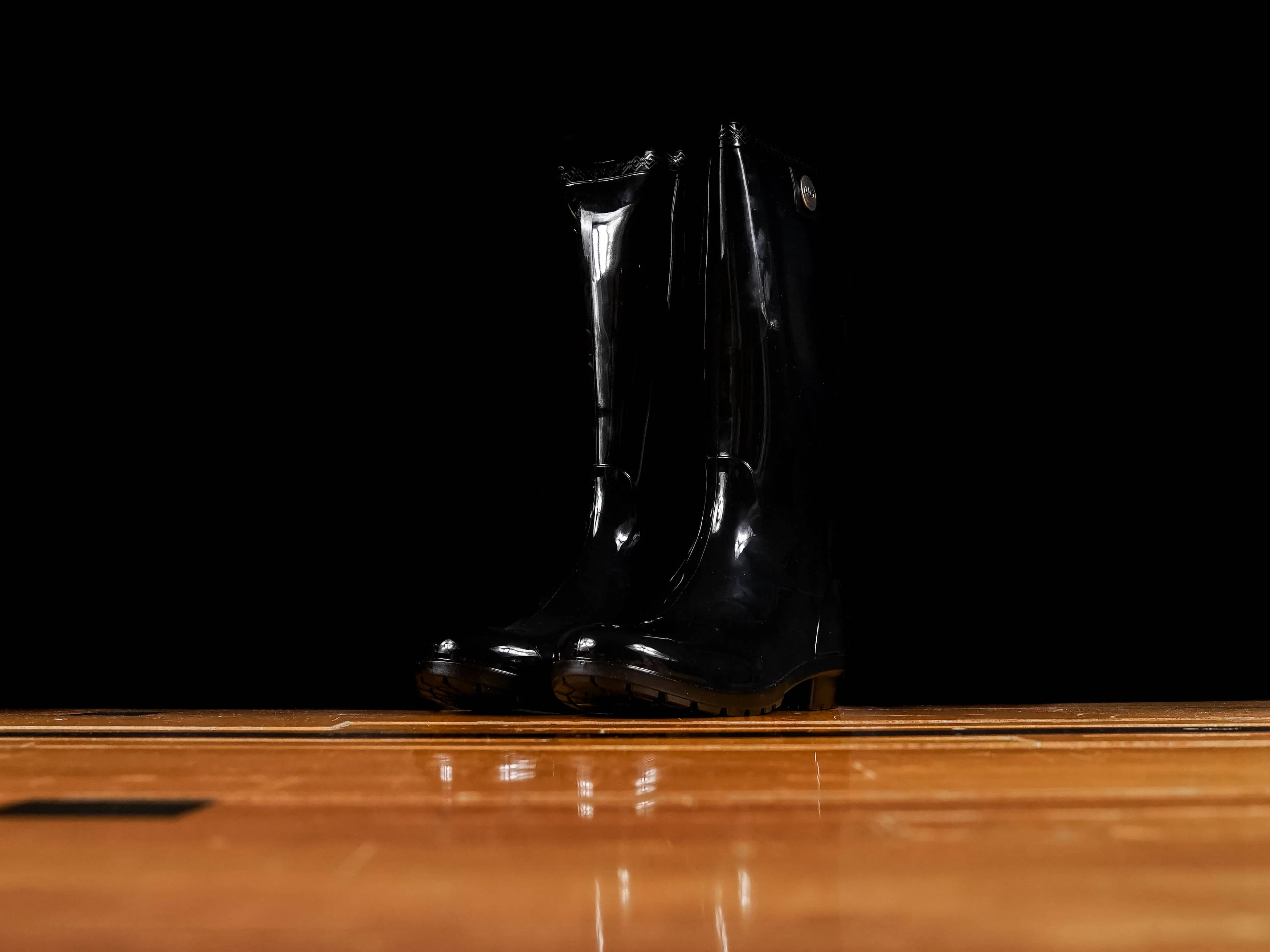 UGG Womens Shaye Rain Boots - Image 2