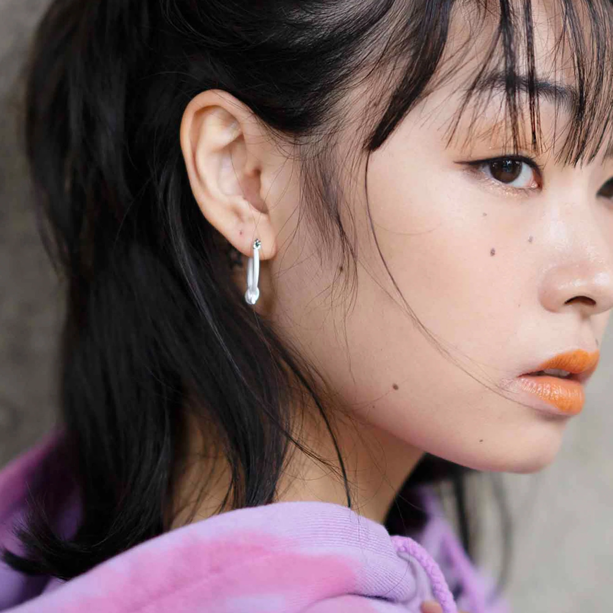 X Girl Womens Barbed Wire Earrings (White) - Image 2
