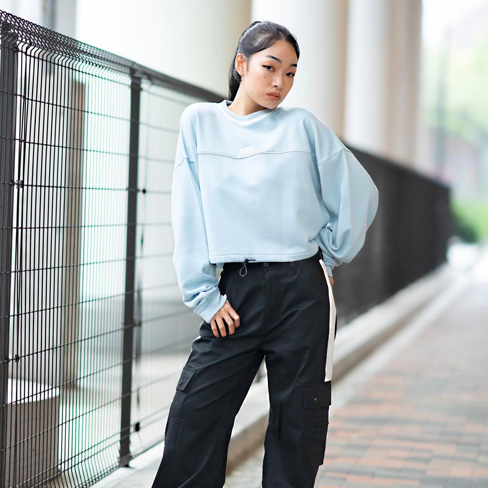 X Girl Womens Contrast Line Cropped Sweat Top - Image 2